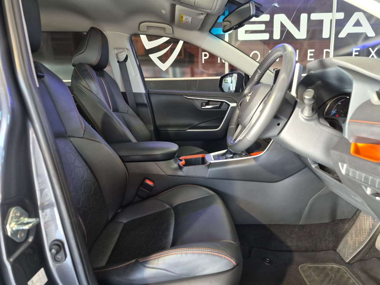 2023 Toyota Rav 4, image 13 of 16