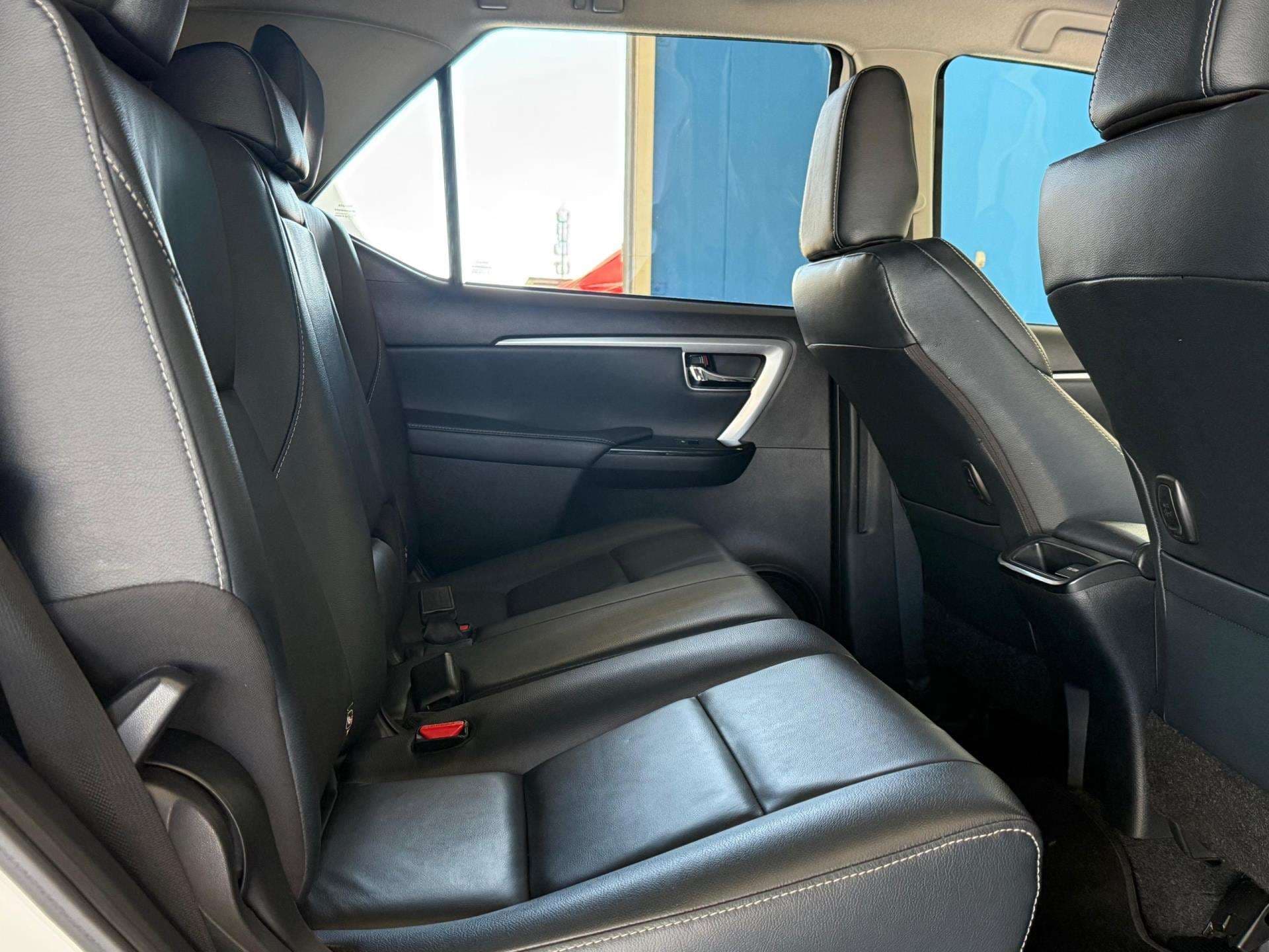 2023 Toyota Fortuner, image 14 of 16