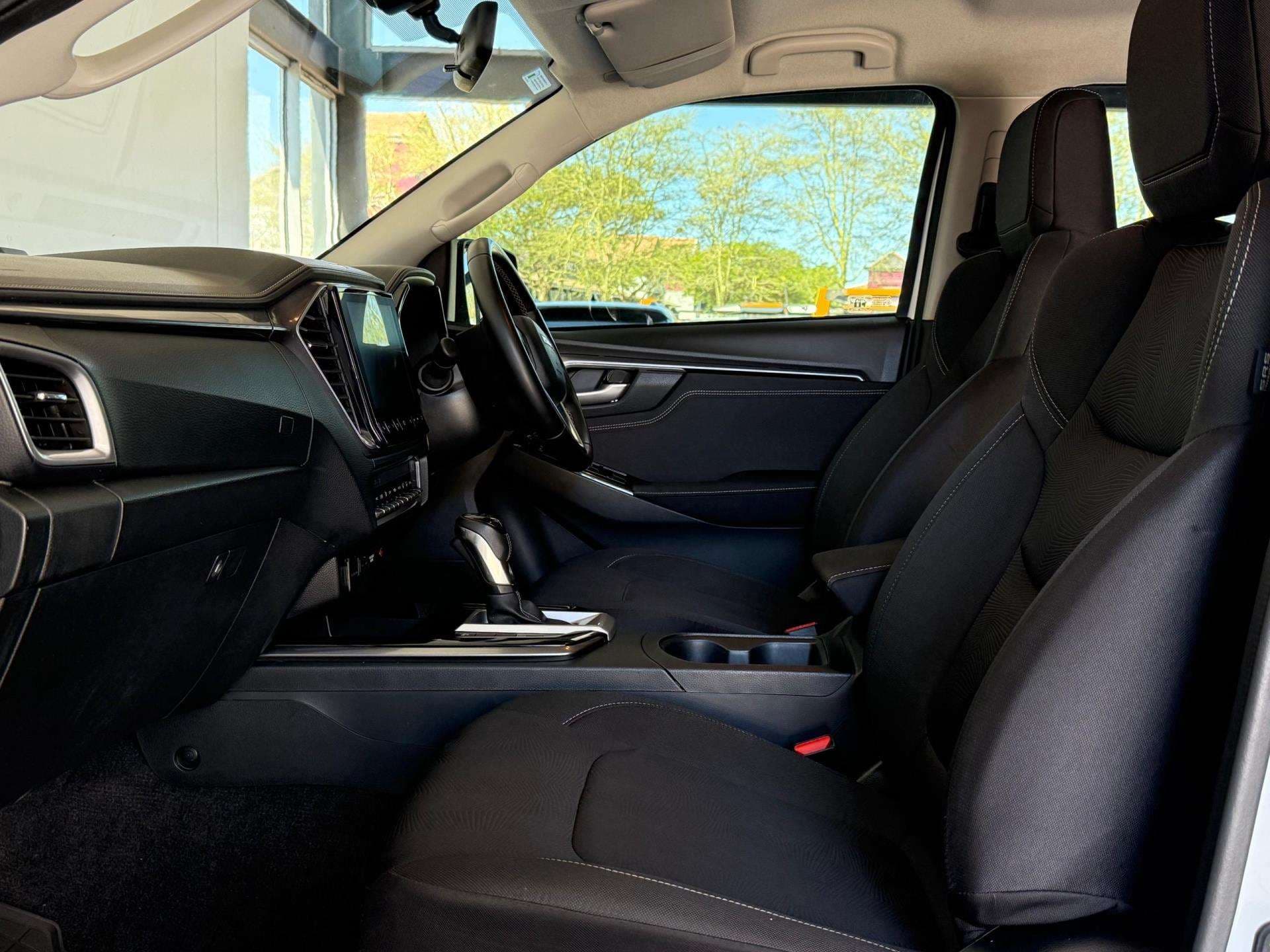 2024 Isuzu D-max, image 15 of 16