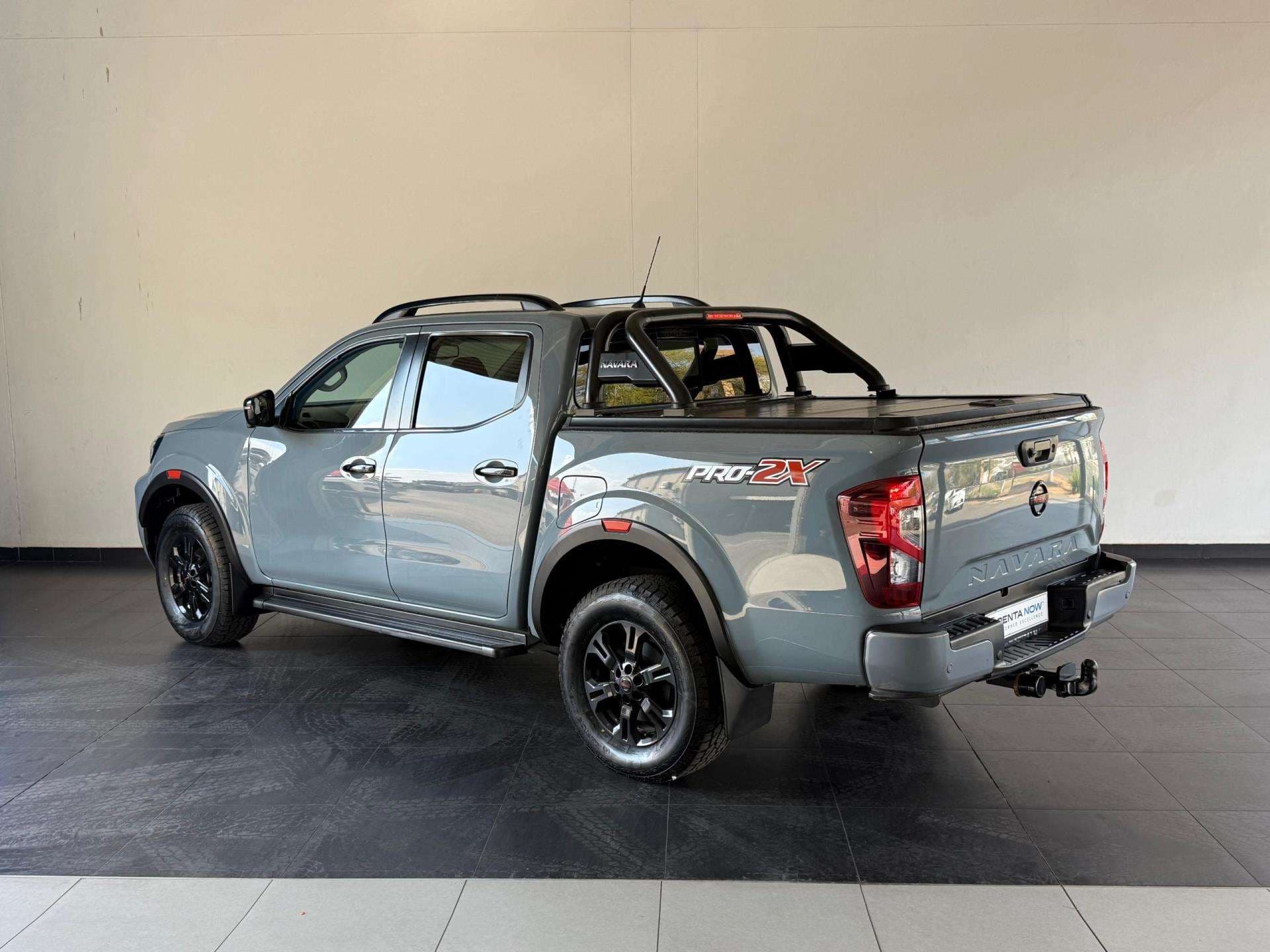 2023 Nissan Navara, image 8 of 16