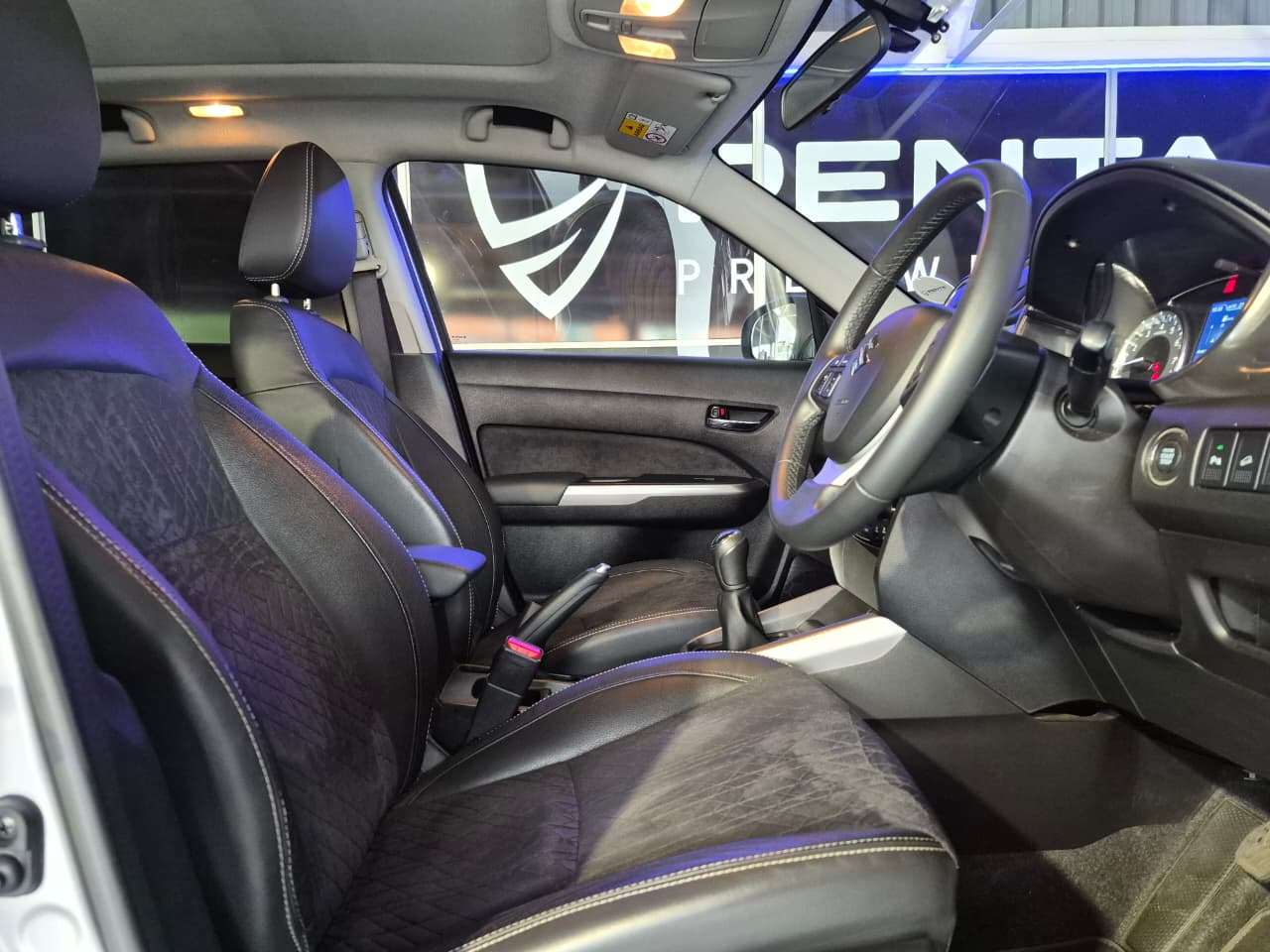 2024 Suzuki Vitara, image 13 of 16