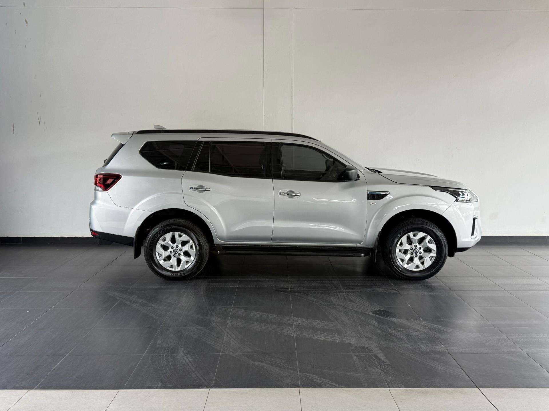 2022 Nissan Terra, image 4 of 16
