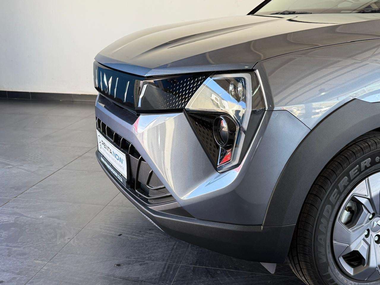 2026 Mahindra Xuv3x0, image 10 of 16