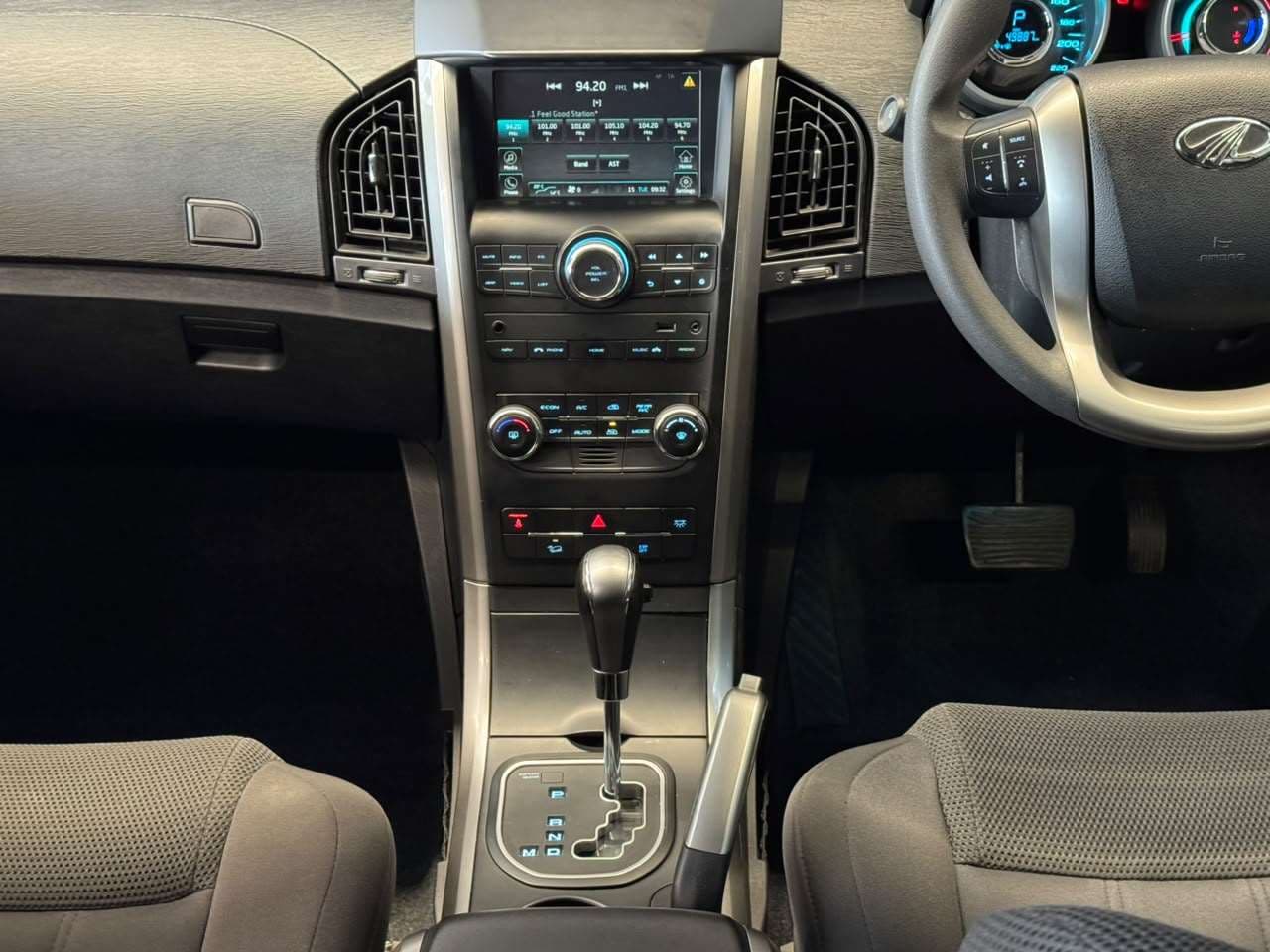 2023 Mahindra Xuv 500, image 11 of 13