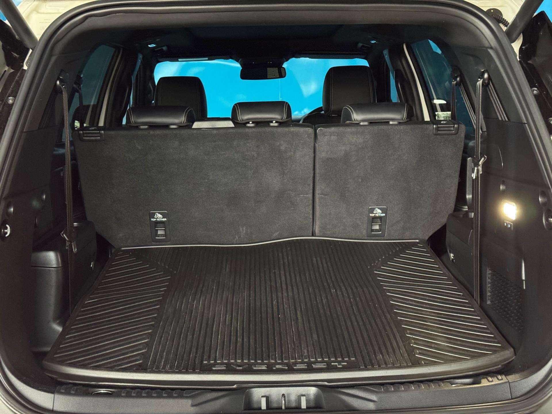 2023 Ford Everest, image 16 of 16