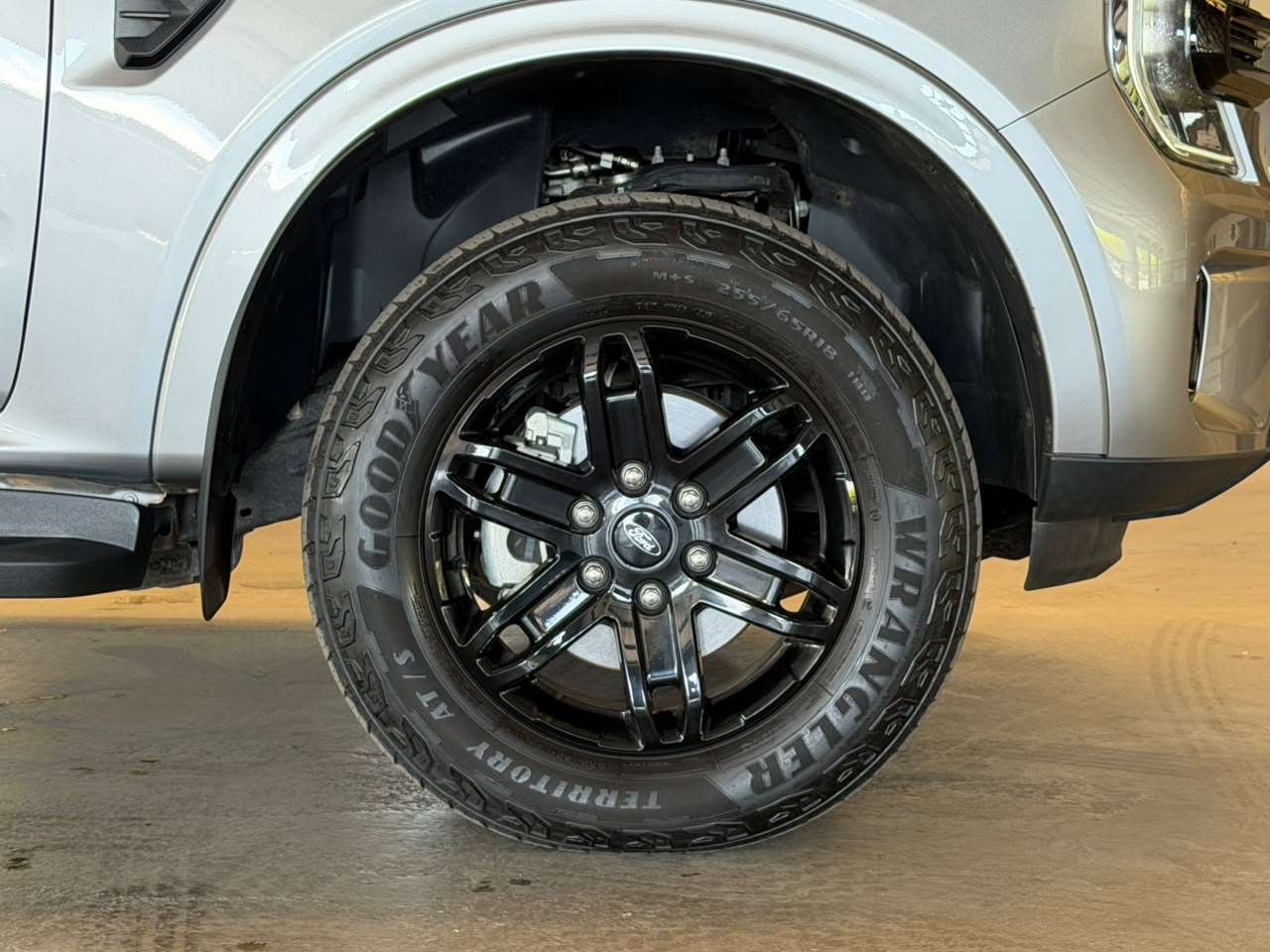 2026 Ford Everest, image 9 of 16