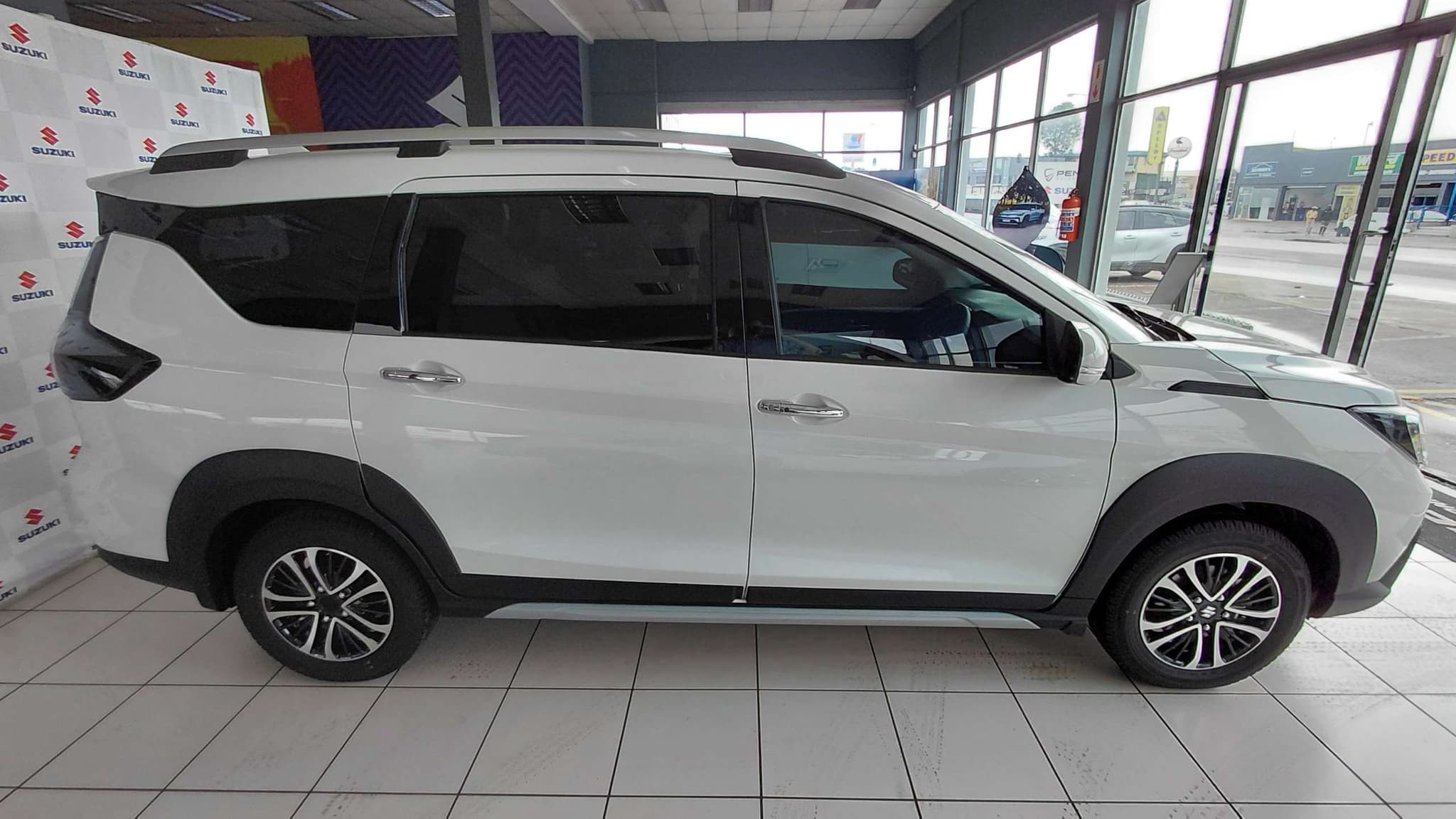 2026 Suzuki Xl 6, image 2 of 8
