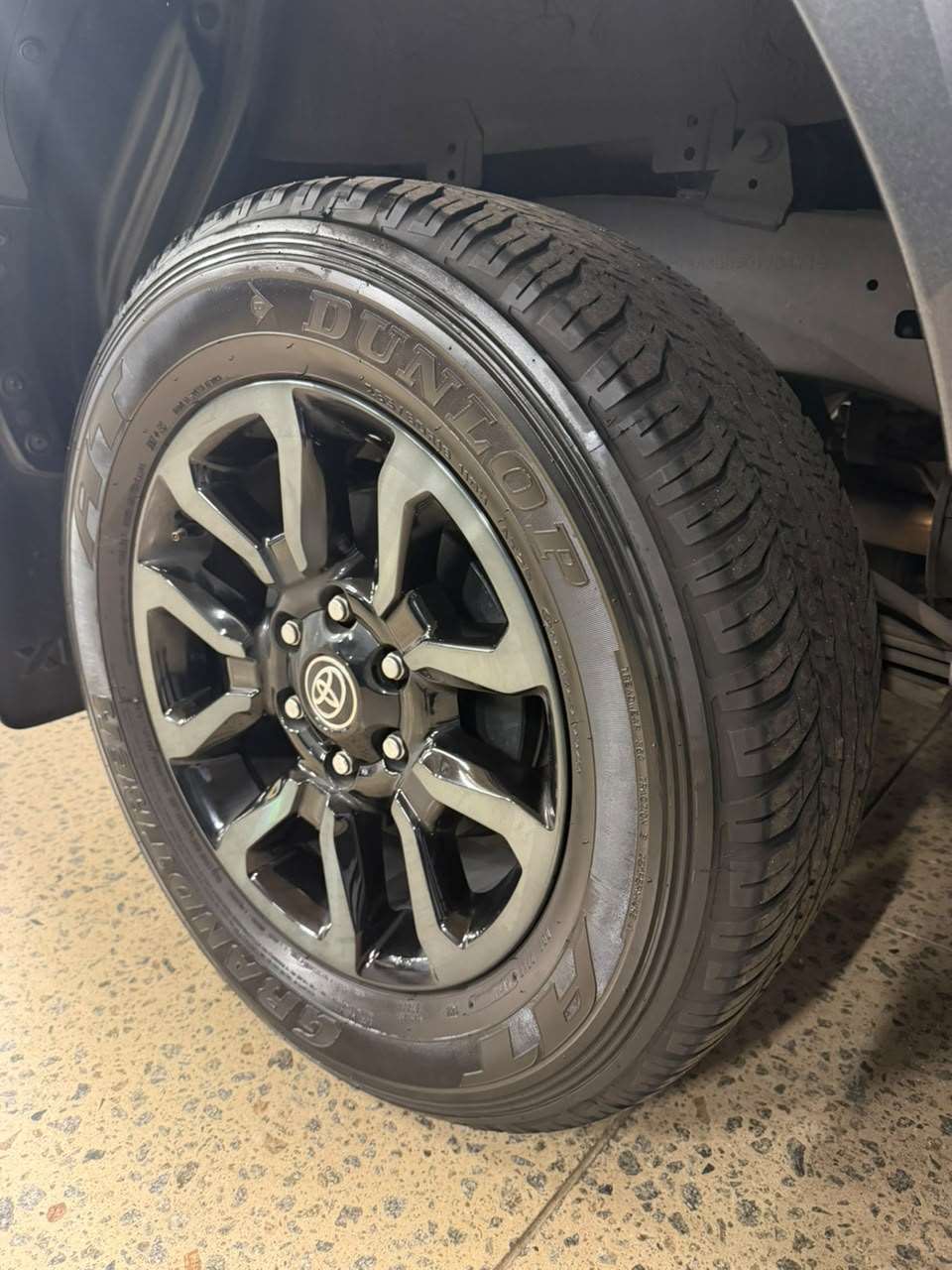 2023 Toyota Hilux, image 9 of 16