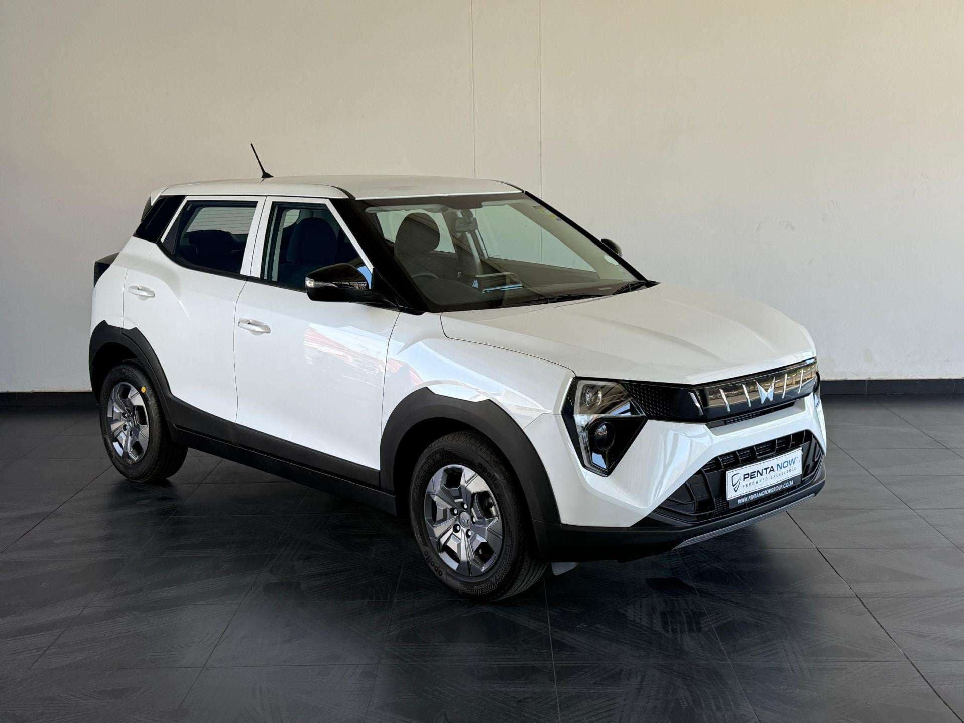 2026 Mahindra Xuv3x0, image 3 of 16