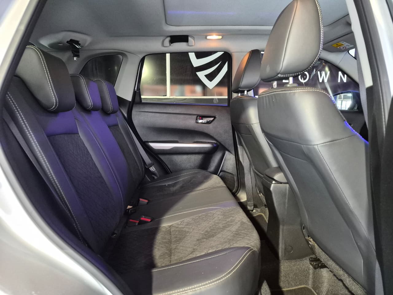 2024 Suzuki Vitara, image 14 of 16