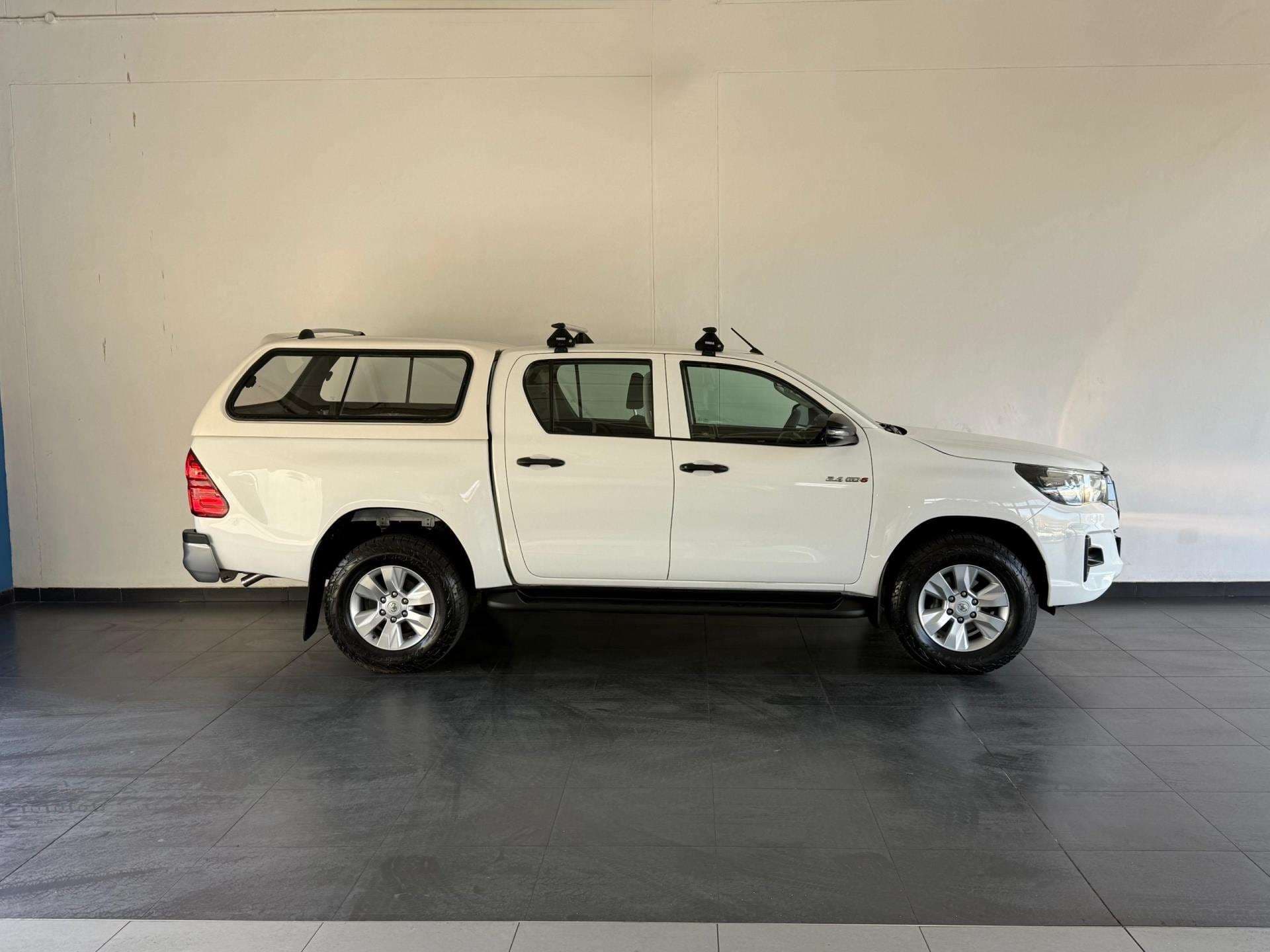 2019 Toyota Hilux, image 4 of 16