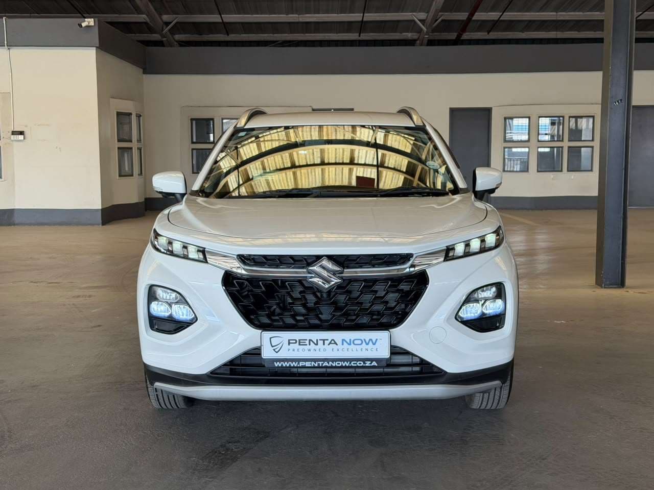 2025 Suzuki Fronx, image 8 of 16