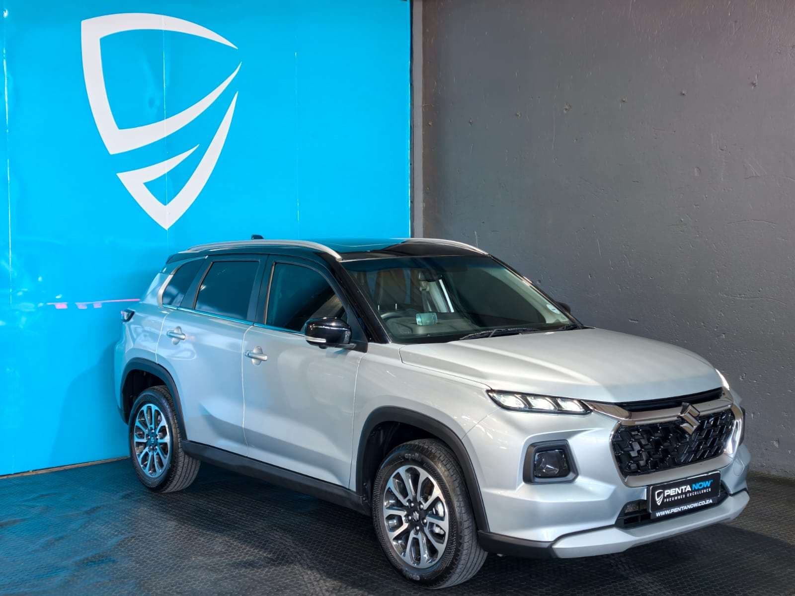 2025 Suzuki Grand, image 2 of 14