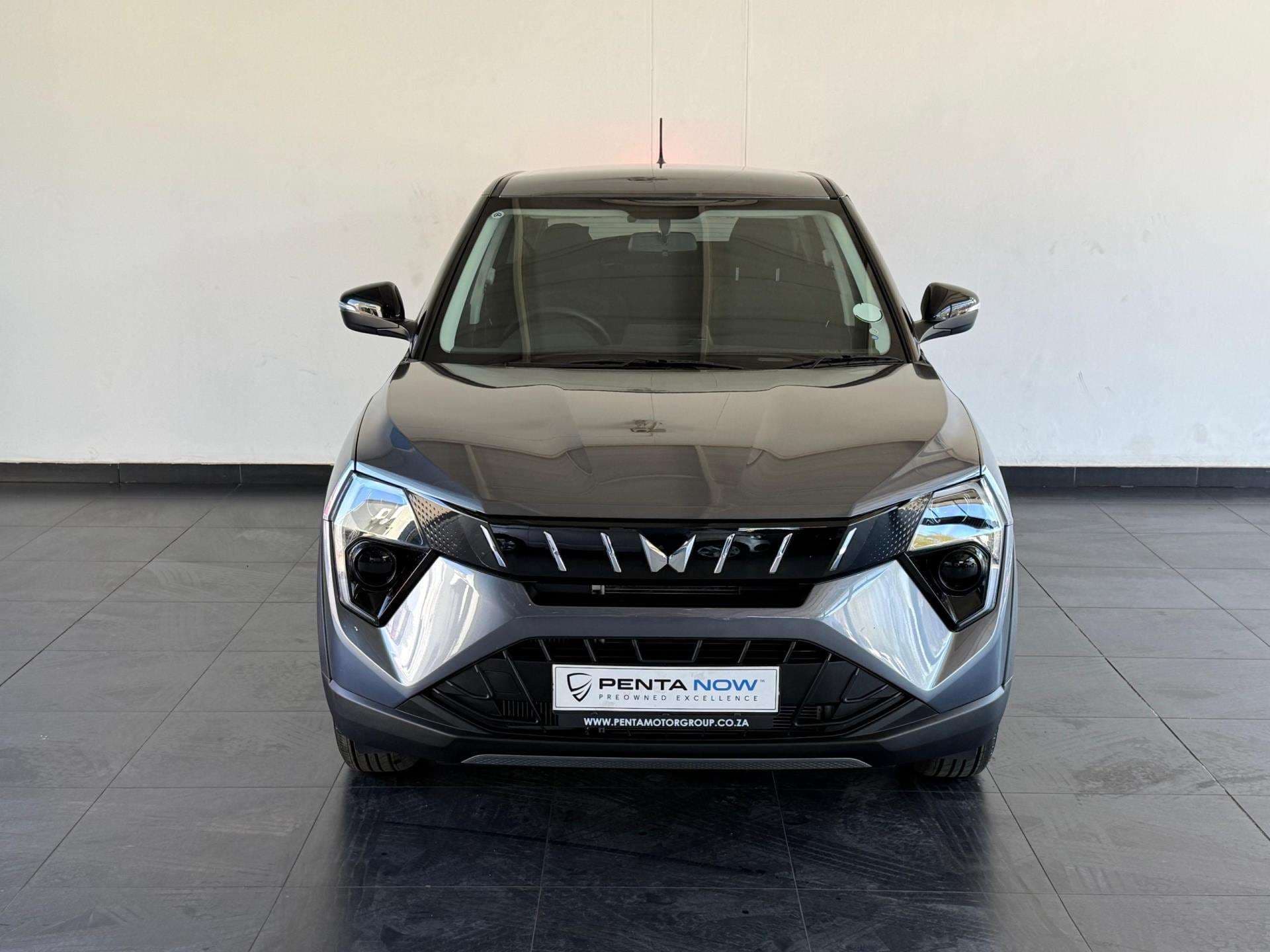 2026 Mahindra Xuv3x0, image 2 of 16