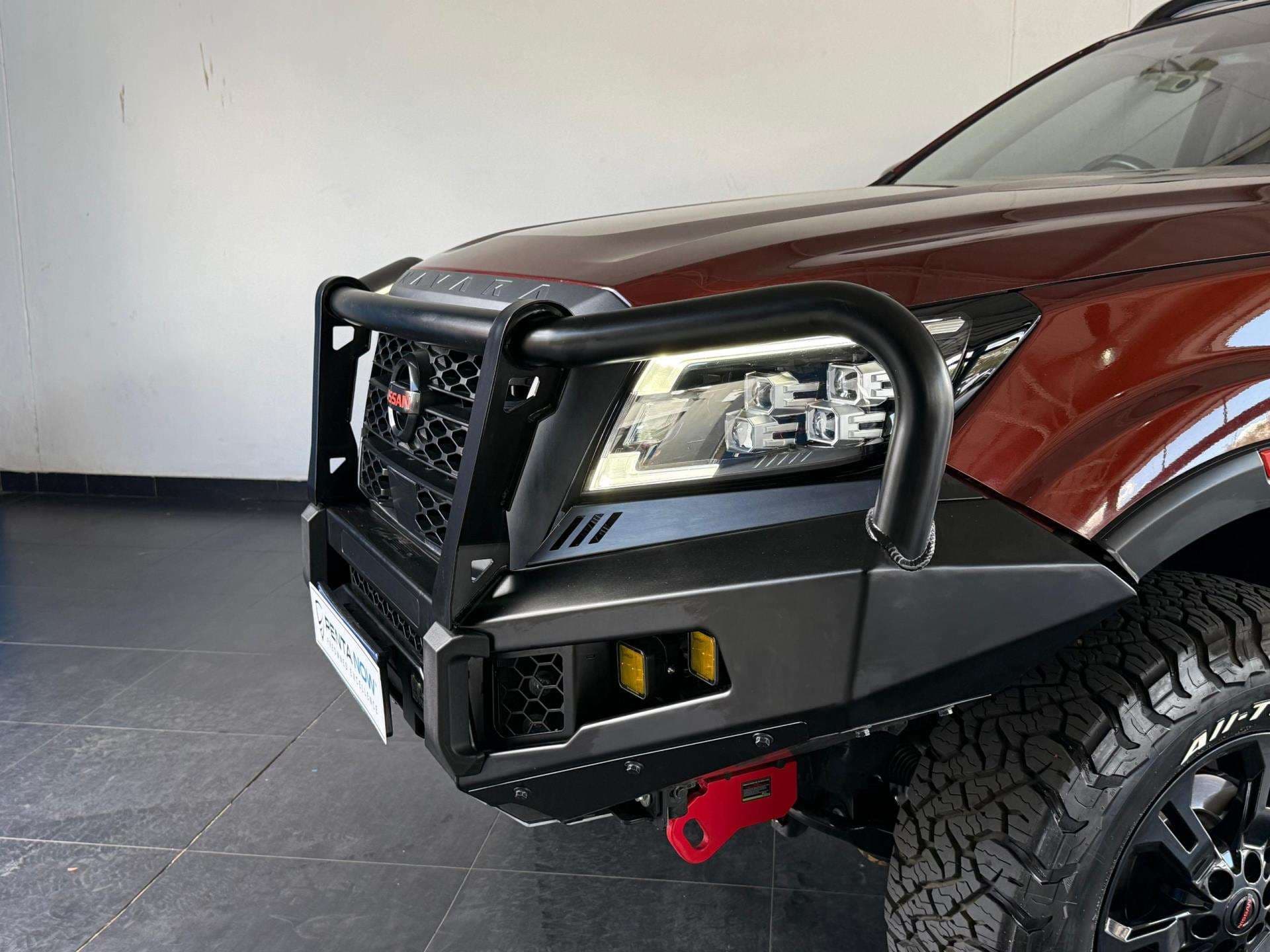 2021 Nissan Navara, image 10 of 16