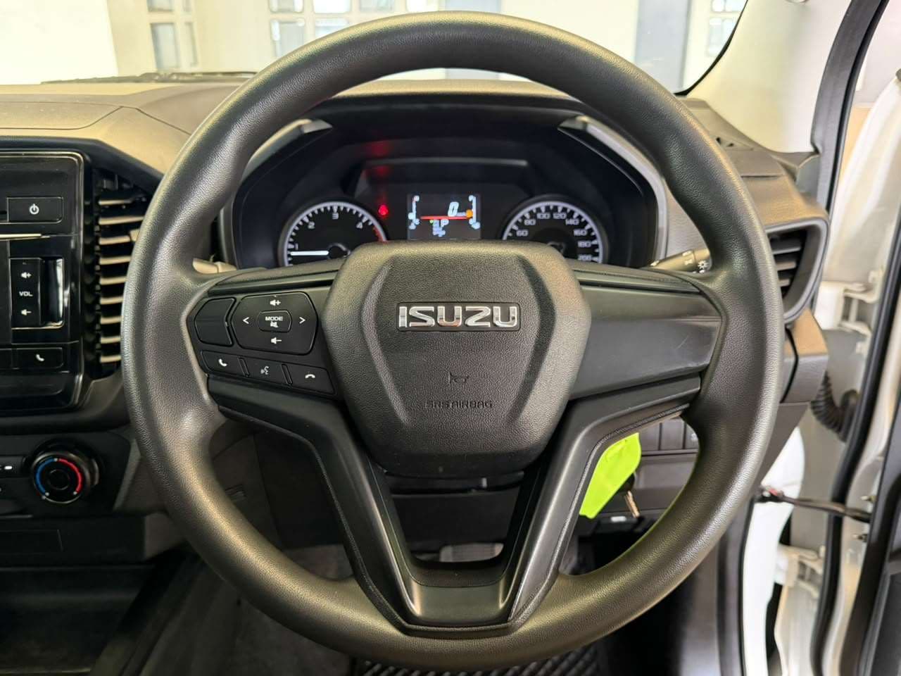 2024 Isuzu D-max, image 15 of 16