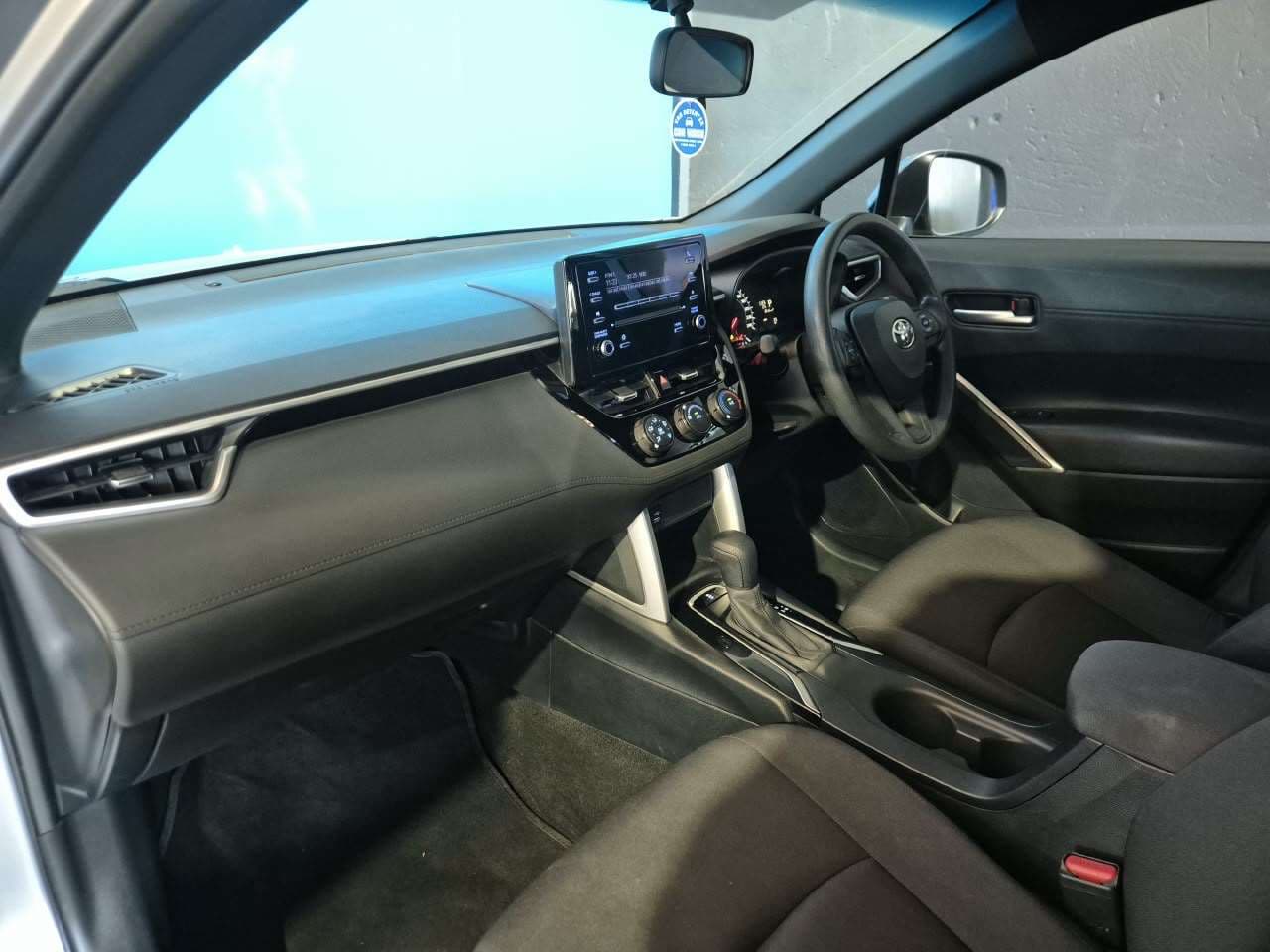 2022 Toyota Corolla Cross, image 10 of 16