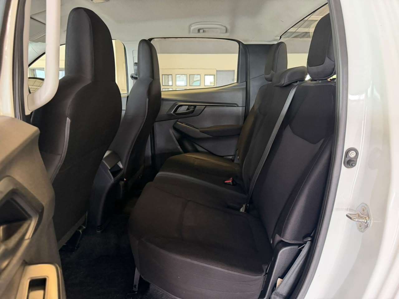 2024 Isuzu D-max, image 13 of 16
