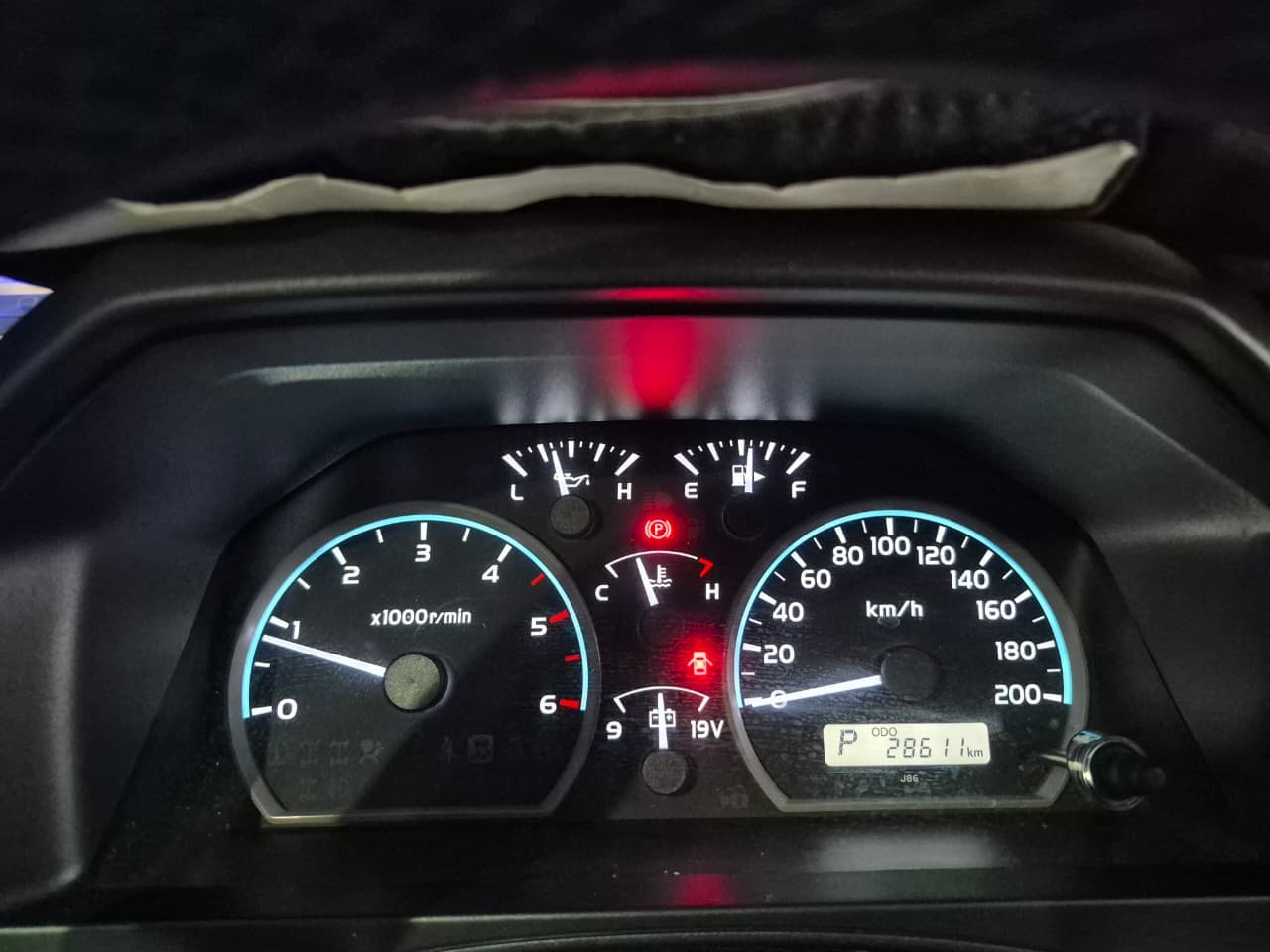 2025 Toyota Land Cruiser, image 10 of 16