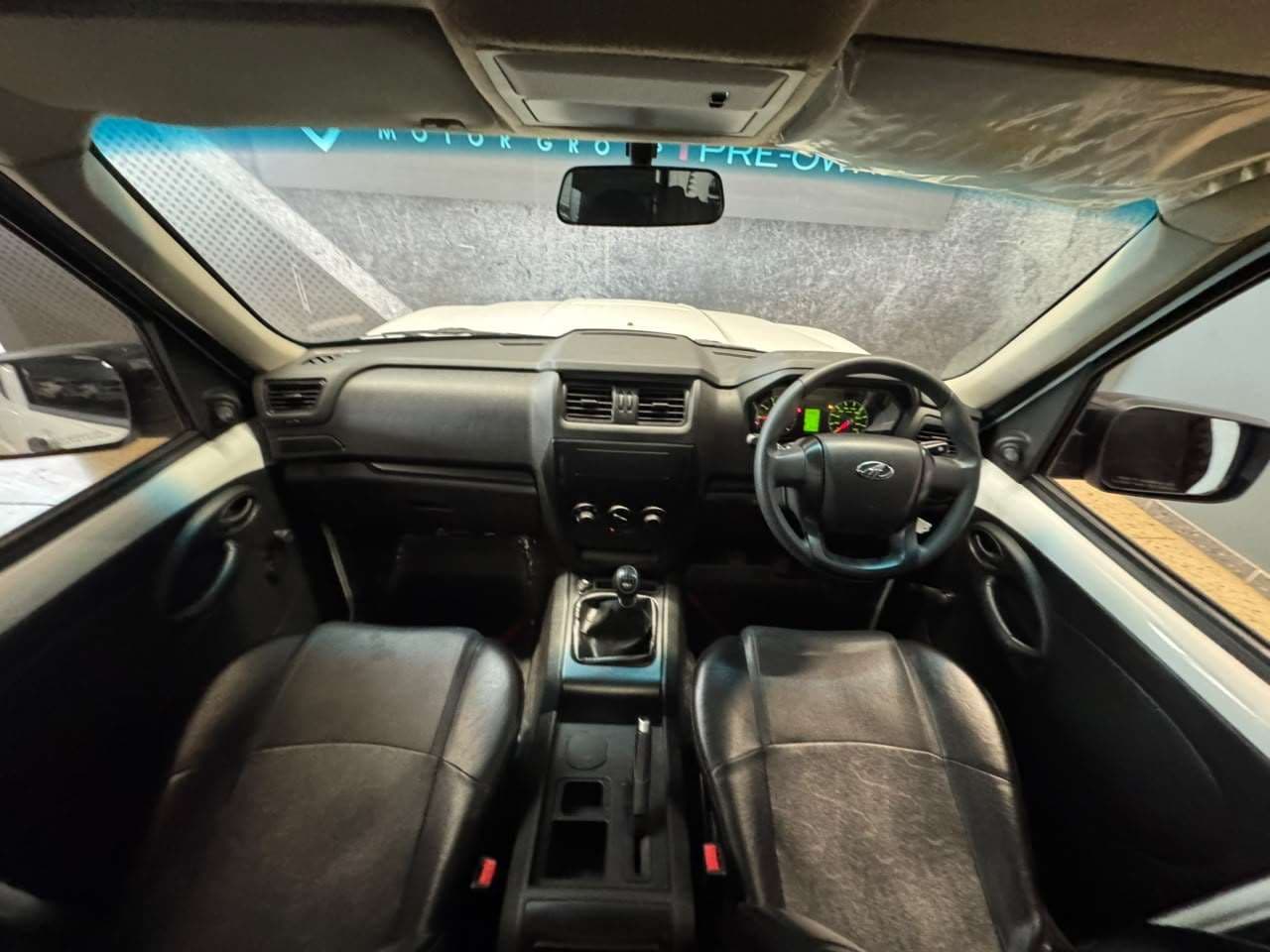 2026 Mahindra Pik Up, image 14 of 16