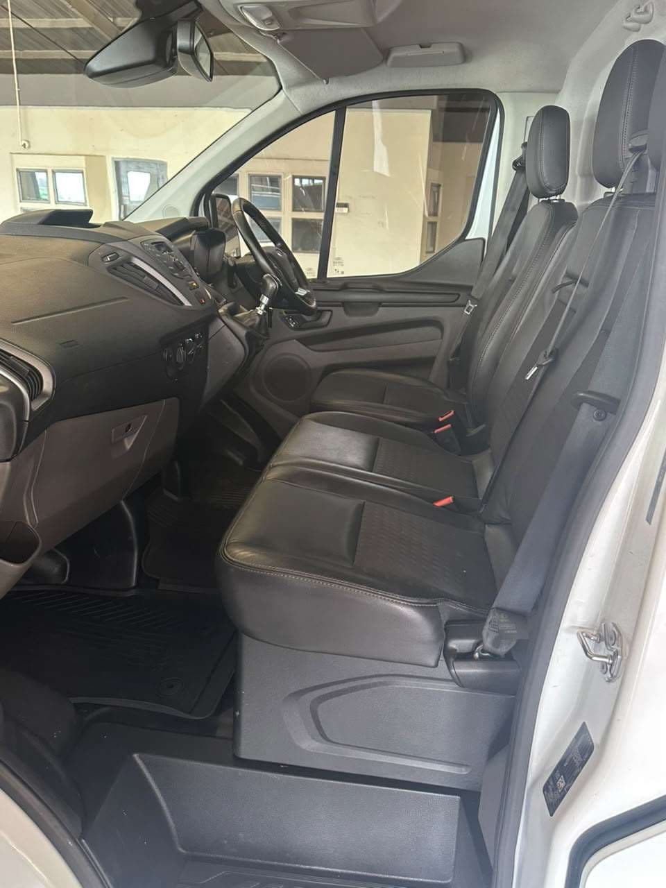 2022 Ford Transit, image 12 of 16