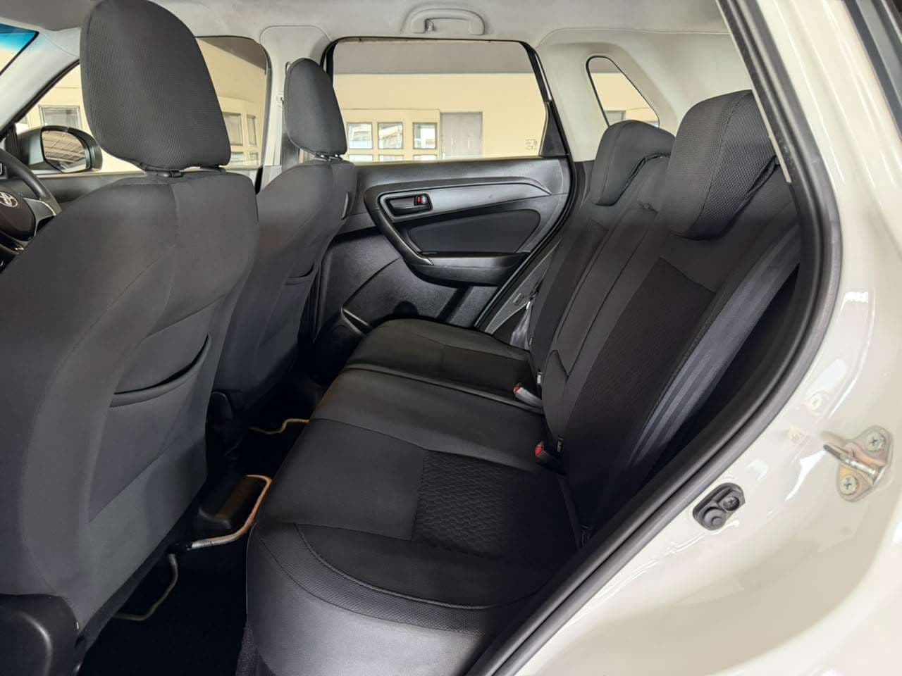 2022 Toyota Urban Cruiser, image 13 of 16