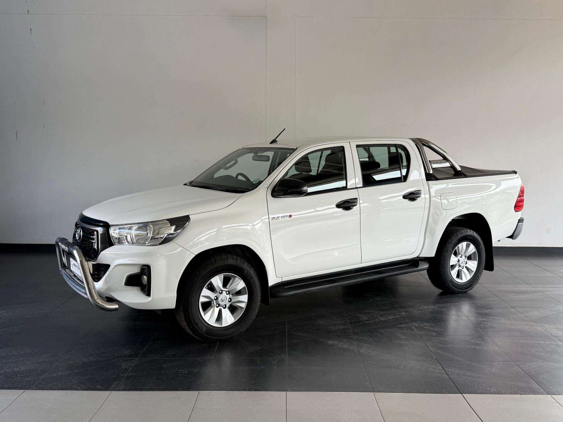 2019 Toyota Hilux, image 1 of 16