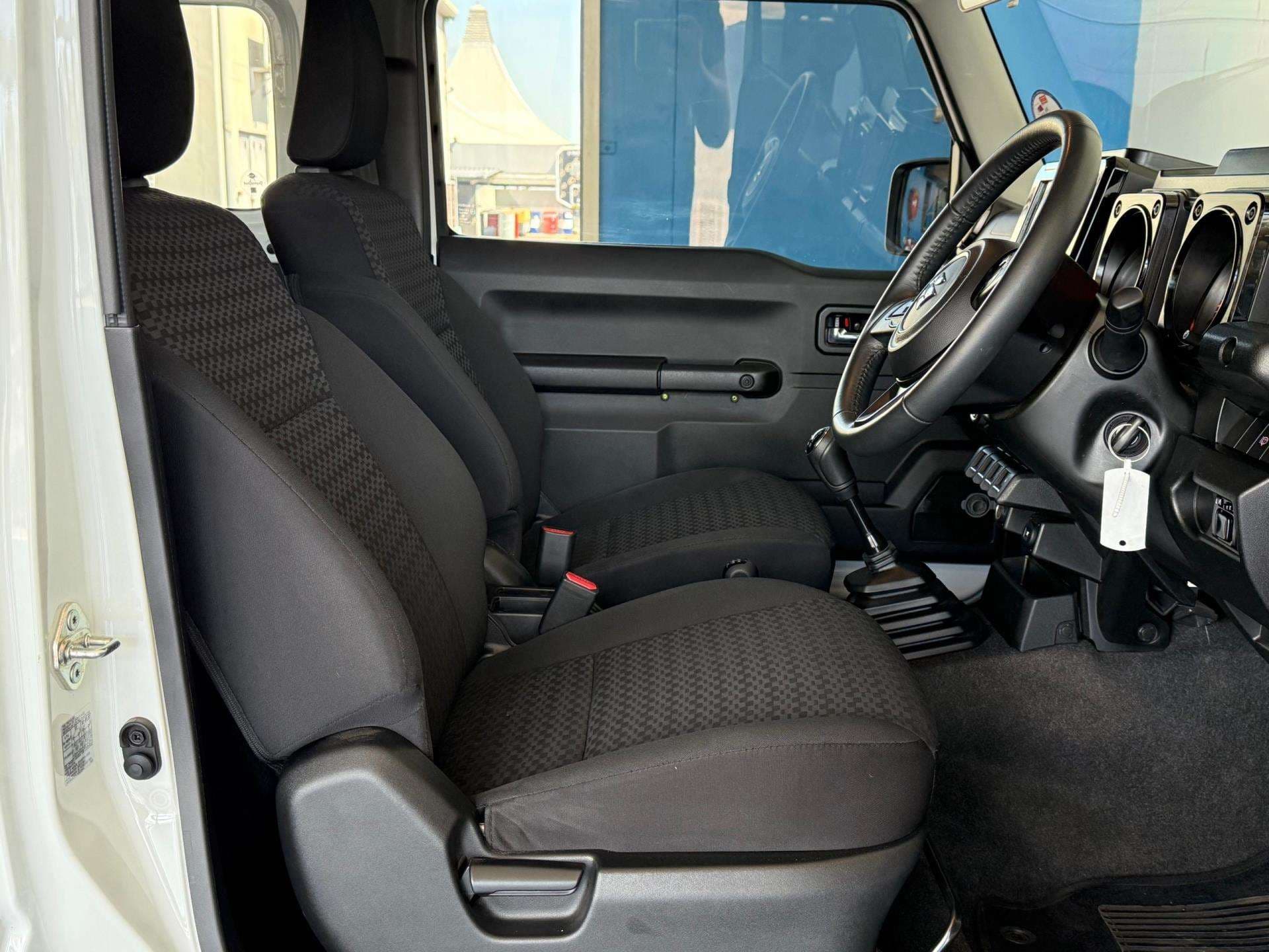 2025 Suzuki Jimny, image 15 of 16