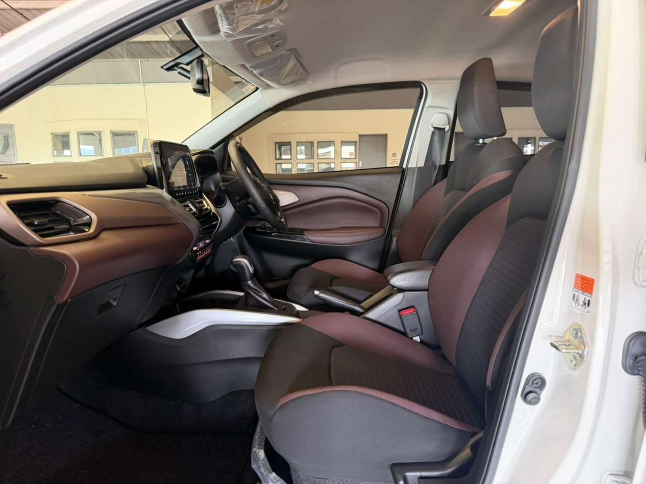 2025 Suzuki Fronx, image 12 of 16