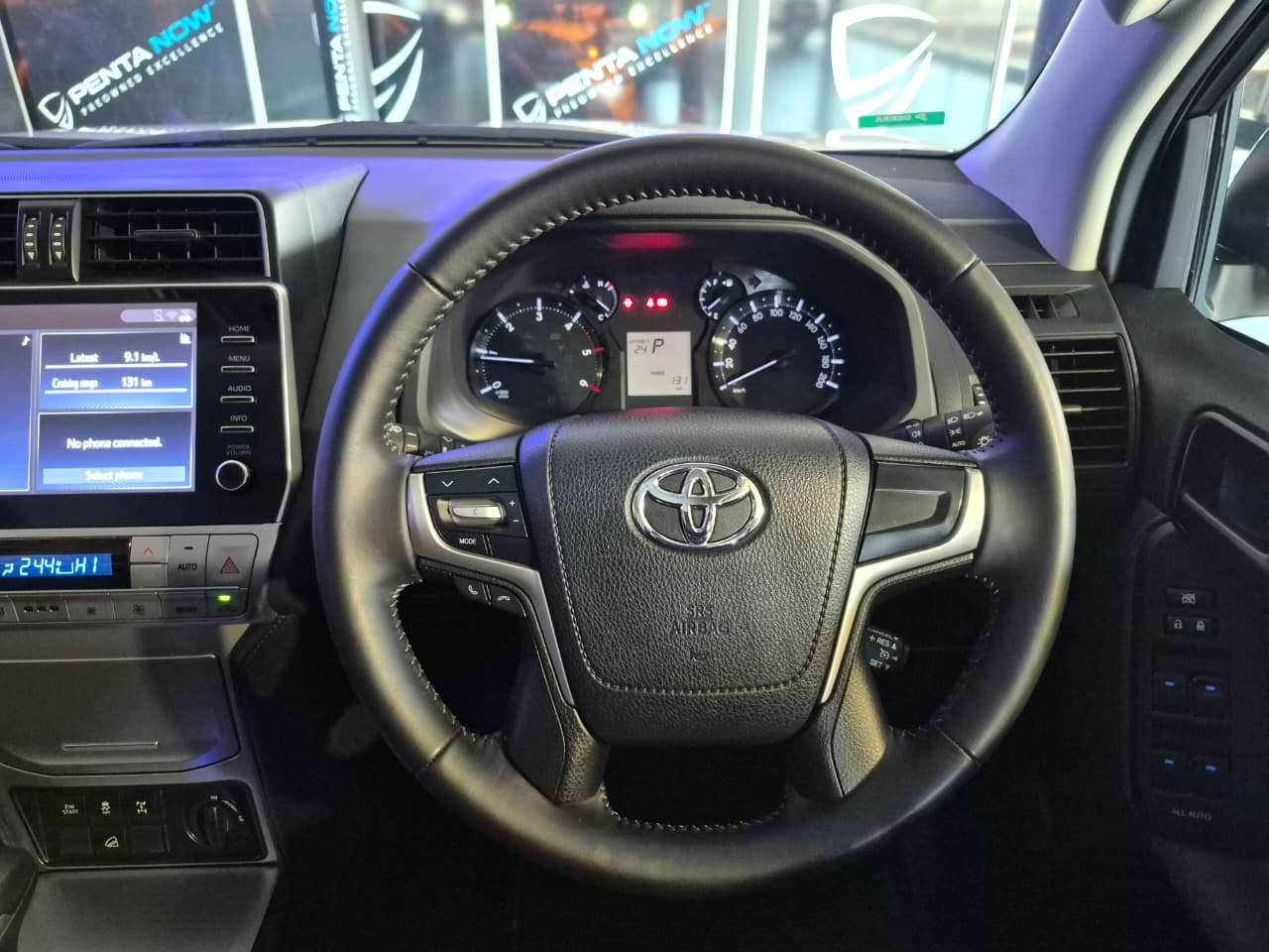 2022 Toyota Prado, image 8 of 16