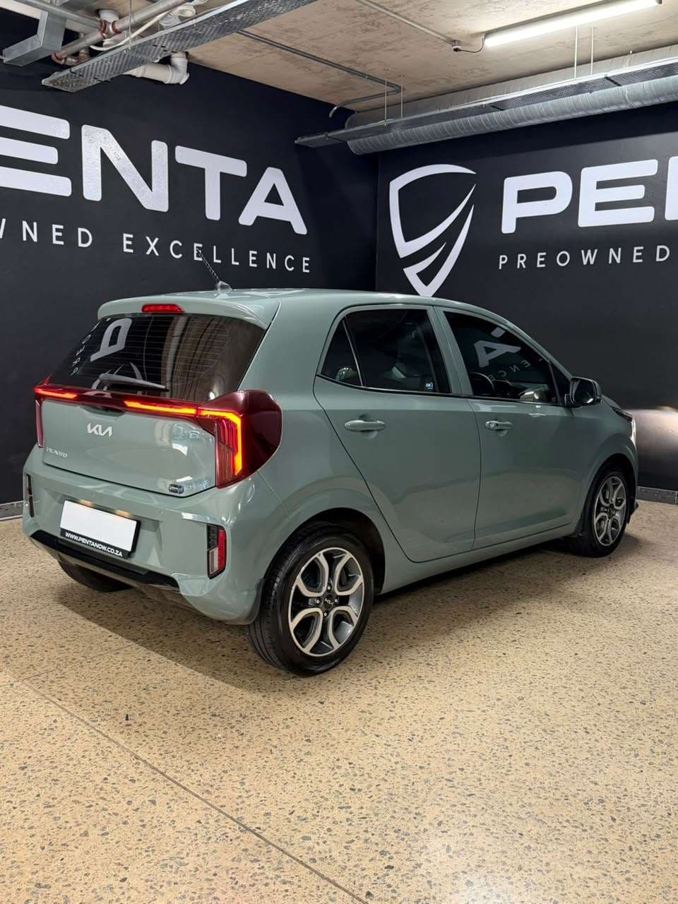 2024 Kia Picanto, image 5 of 16