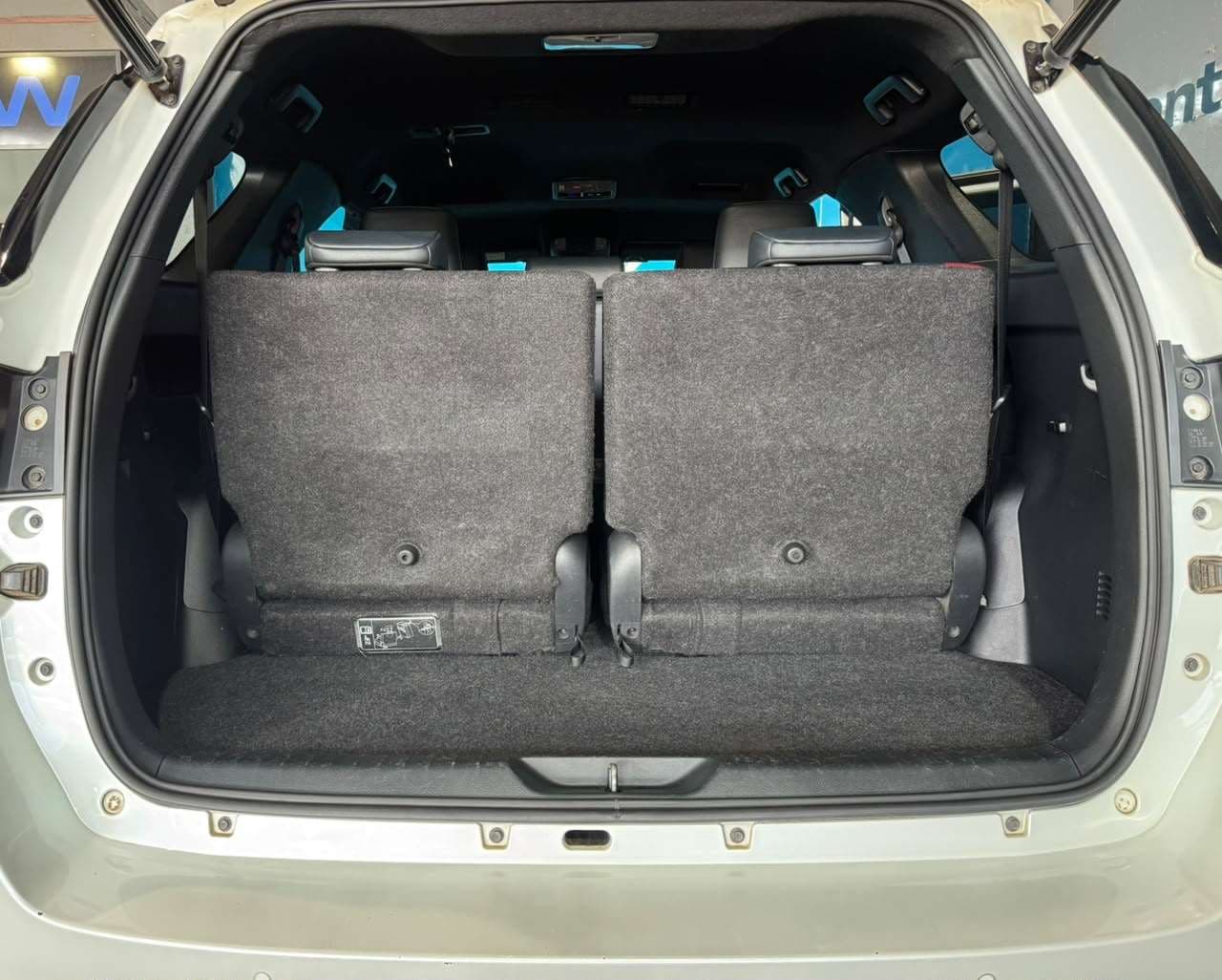 2023 Toyota Fortuner, image 16 of 16