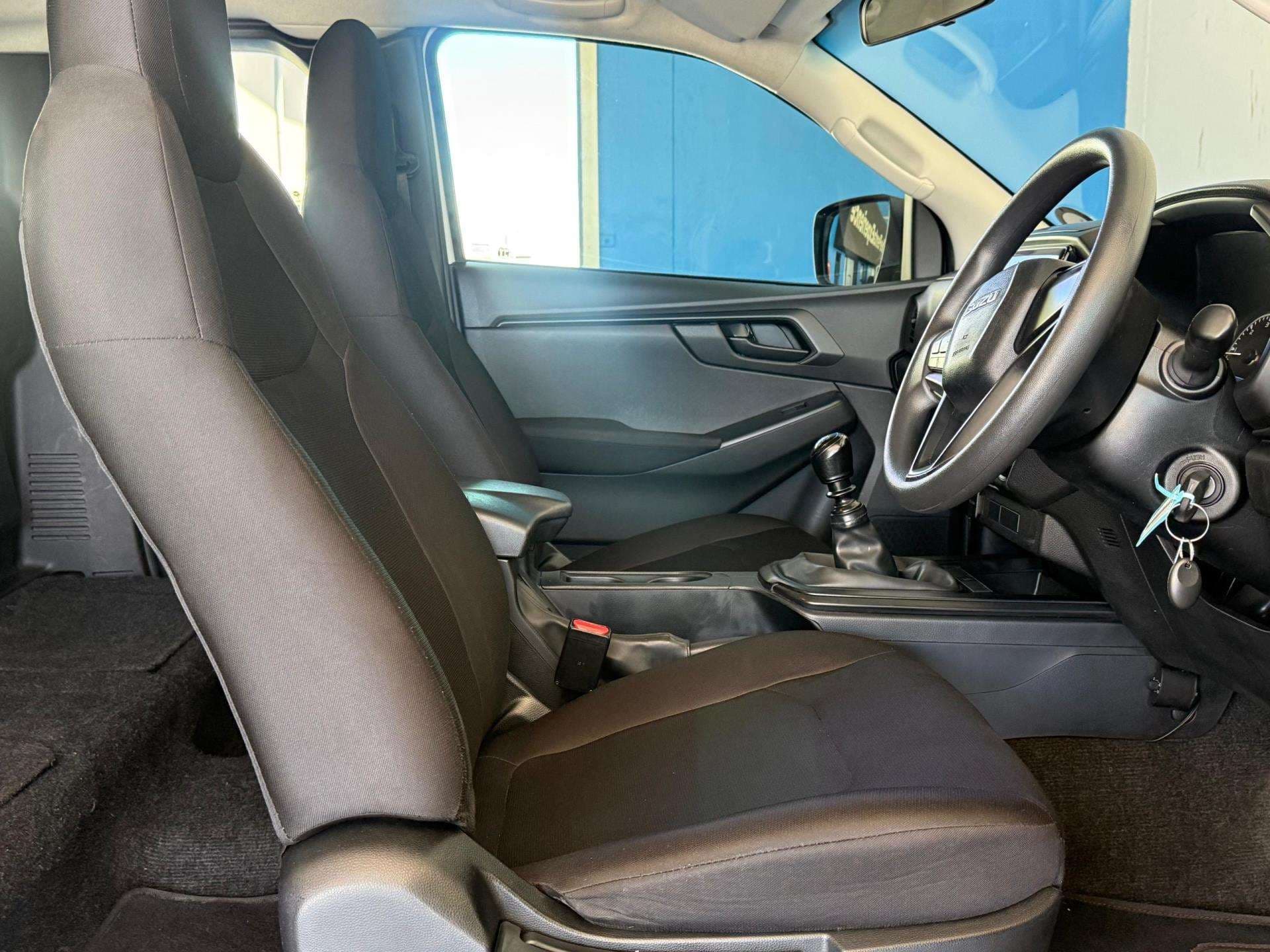 2023 Isuzu D-max, image 13 of 16