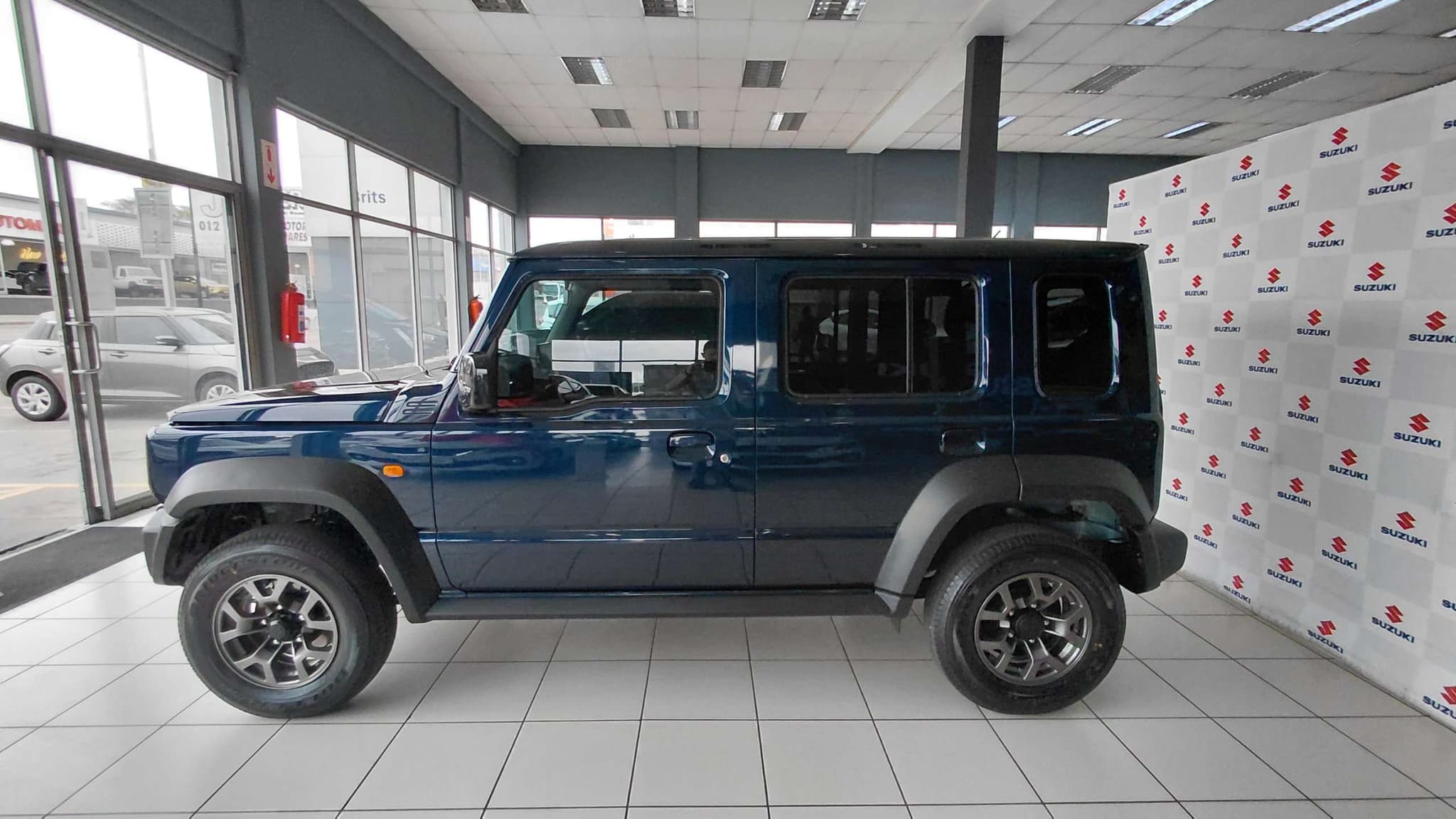 2026 Suzuki Jimny, image 6 of 8