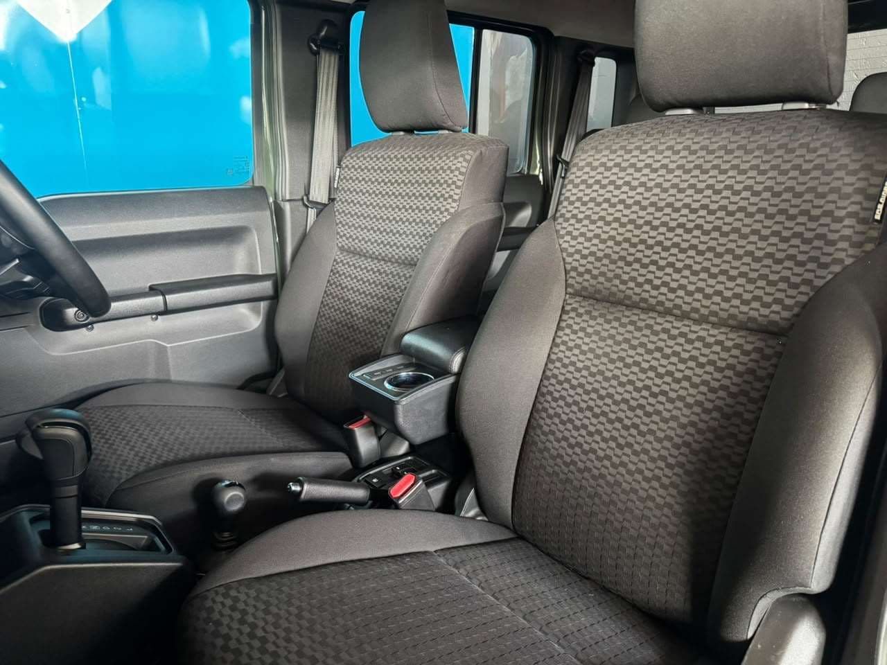 2025 Suzuki Jimny, image 15 of 16
