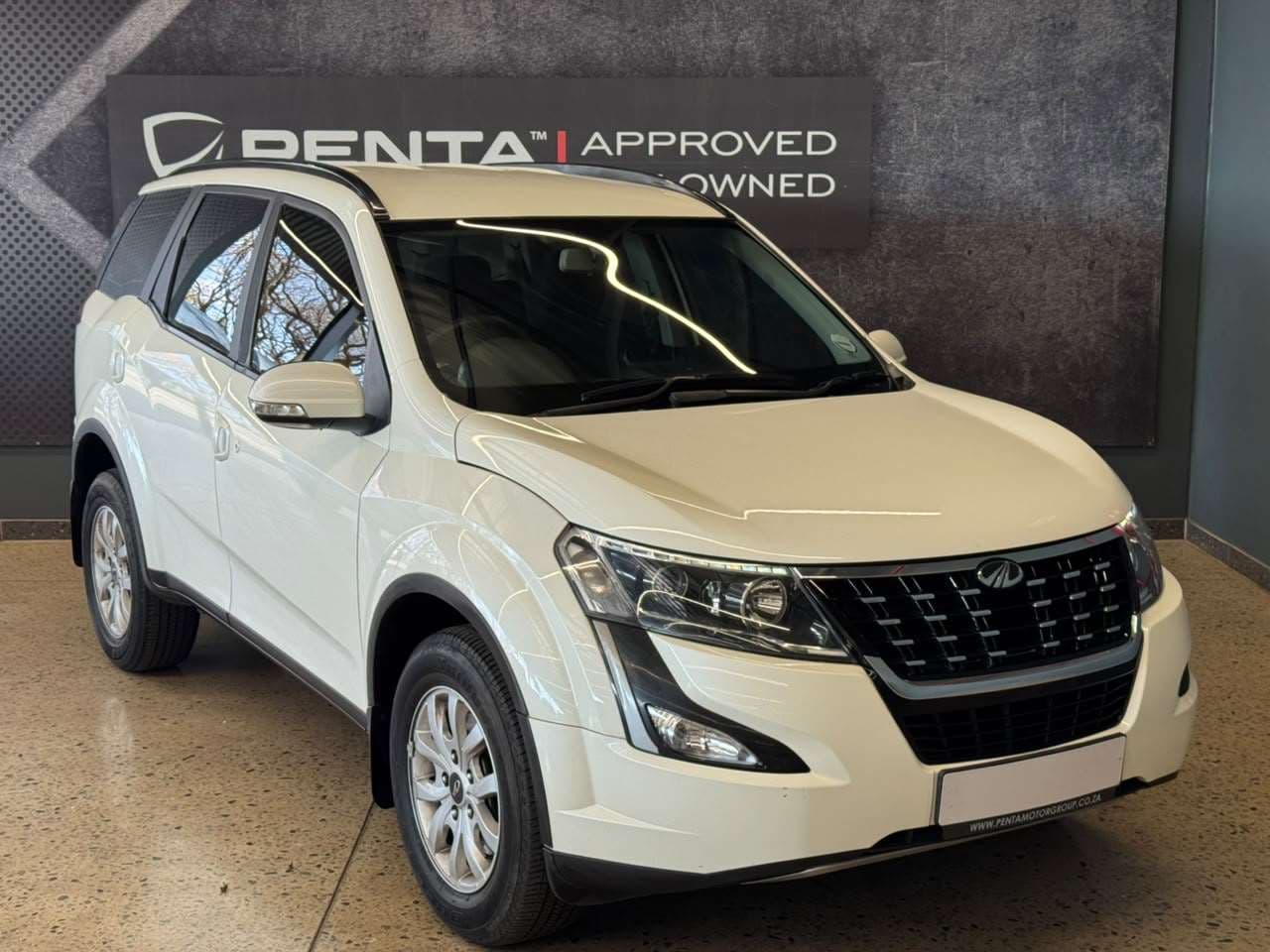 2023 Mahindra Xuv 500