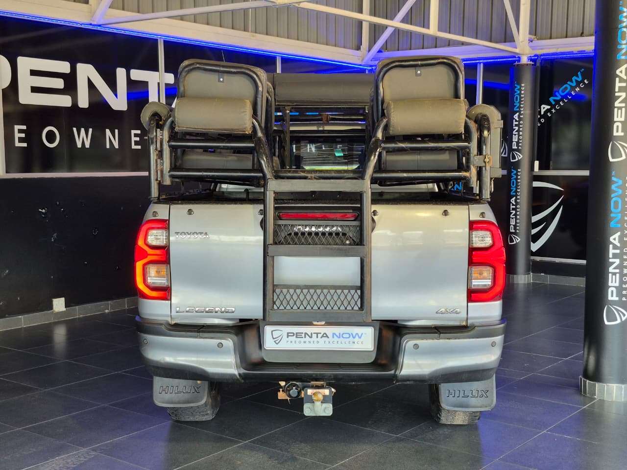 2022 Toyota Hilux, image 5 of 16