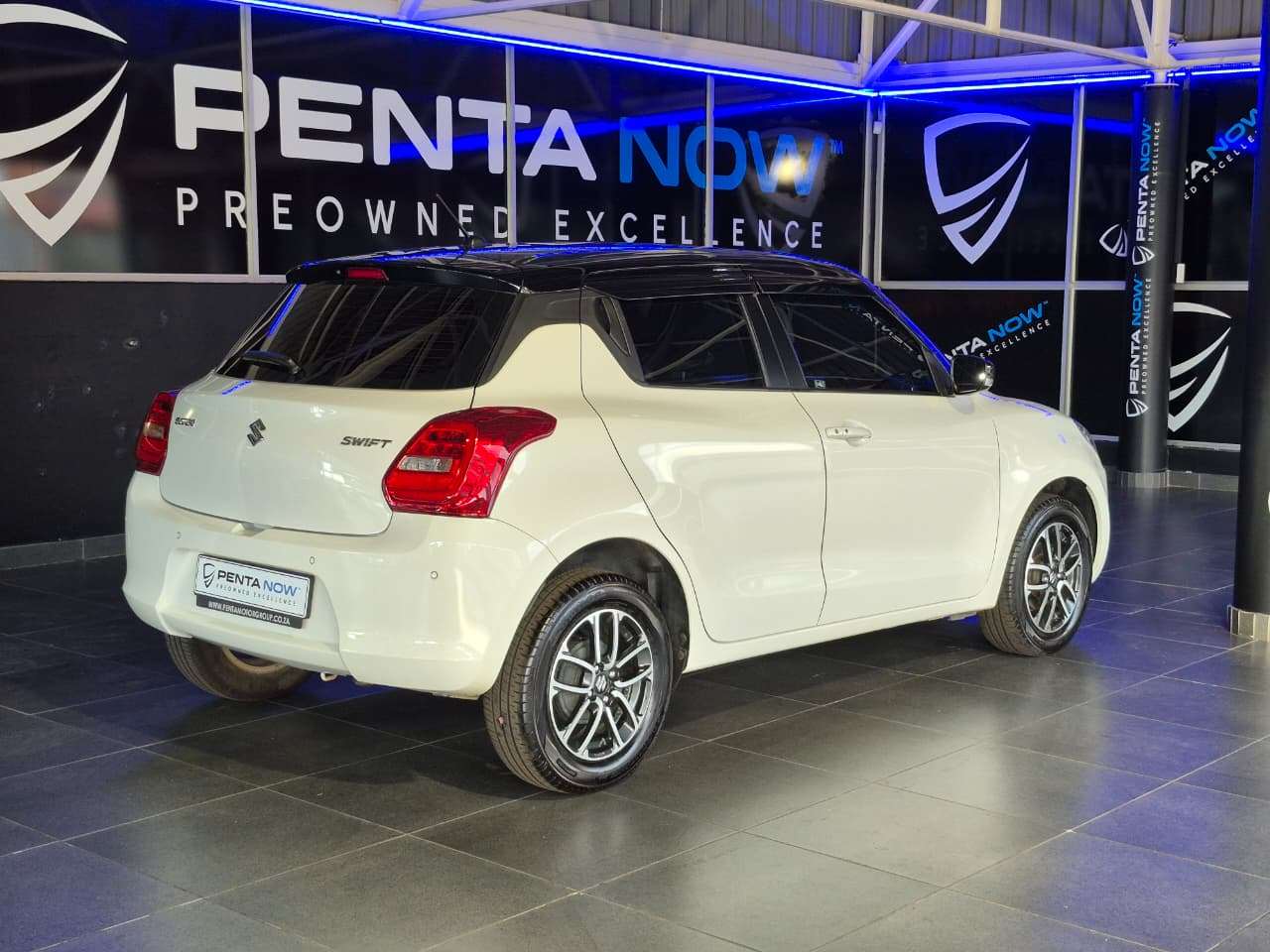 2023 Suzuki Swift, image 6 of 16
