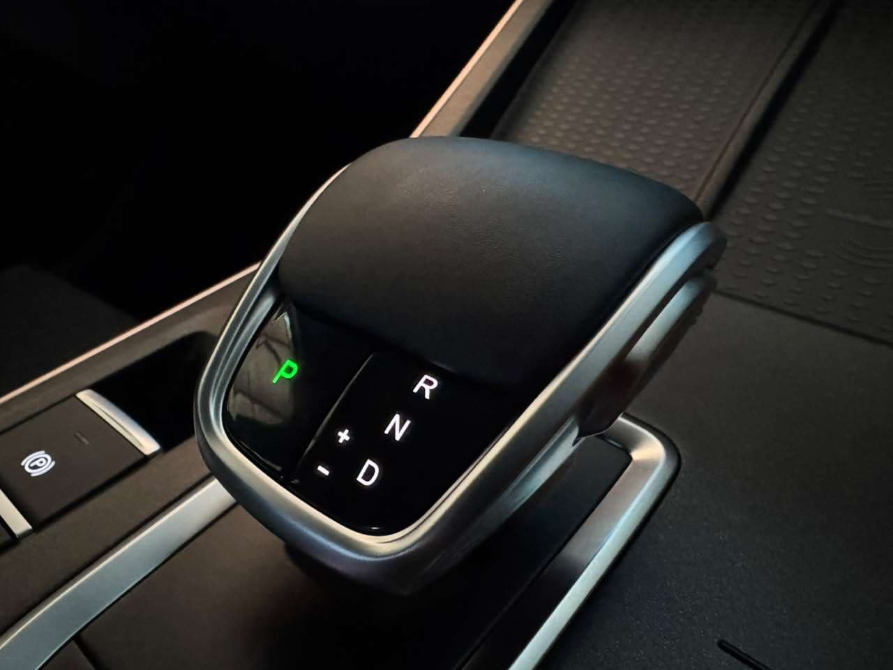 2026 Omoda C5, image 10 of 16
