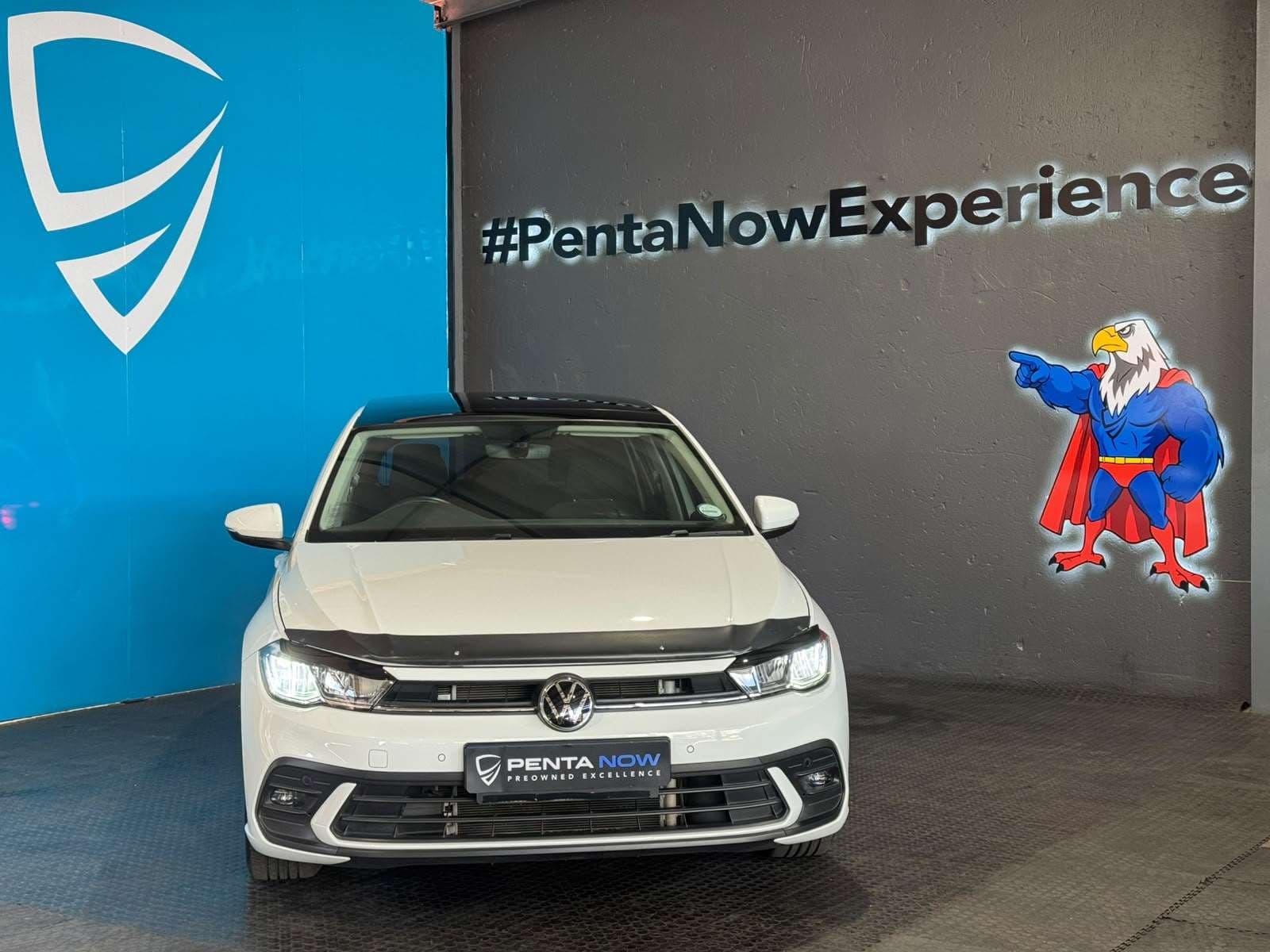 2022 Volkswagen Polo, image 2 of 16