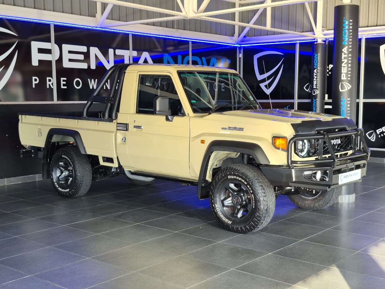 2025 Toyota Land Cruiser, image 3 of 16
