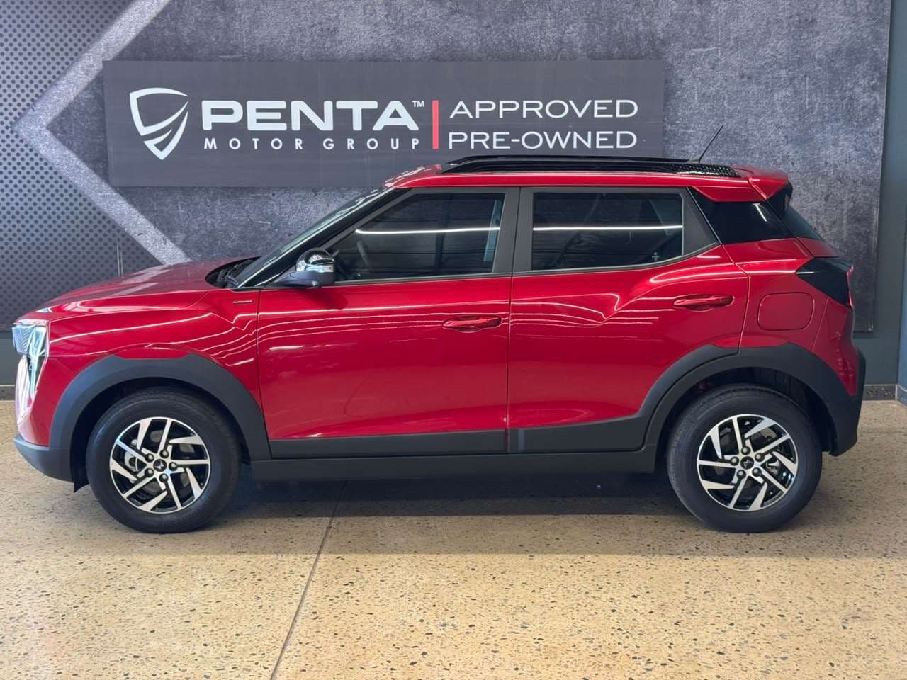 2024 Mahindra Xuv3xo, image 6 of 16