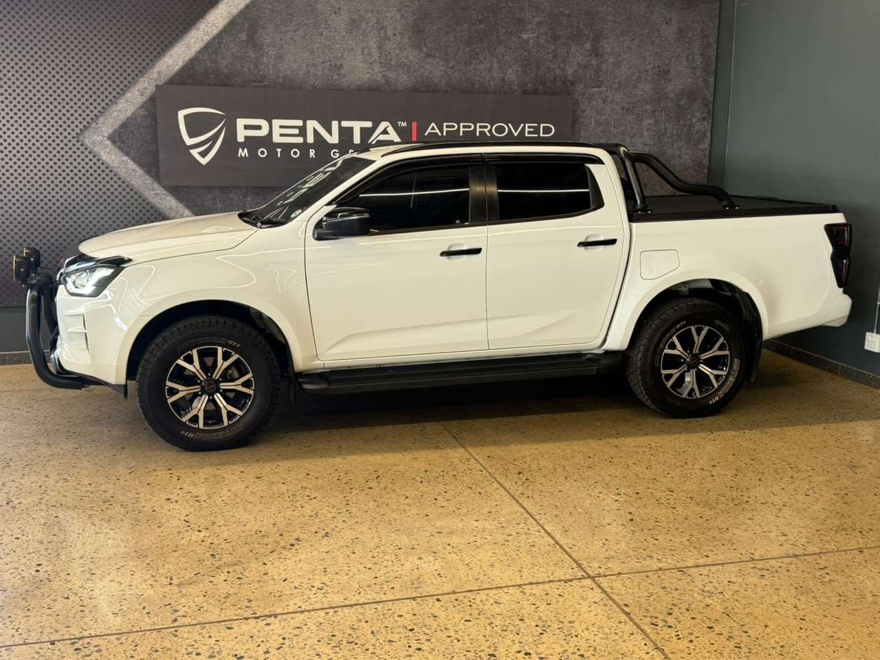 2025 Isuzu D-max 1.9 Ddi Hr X-rider A/t D/c, image 6 of 13
