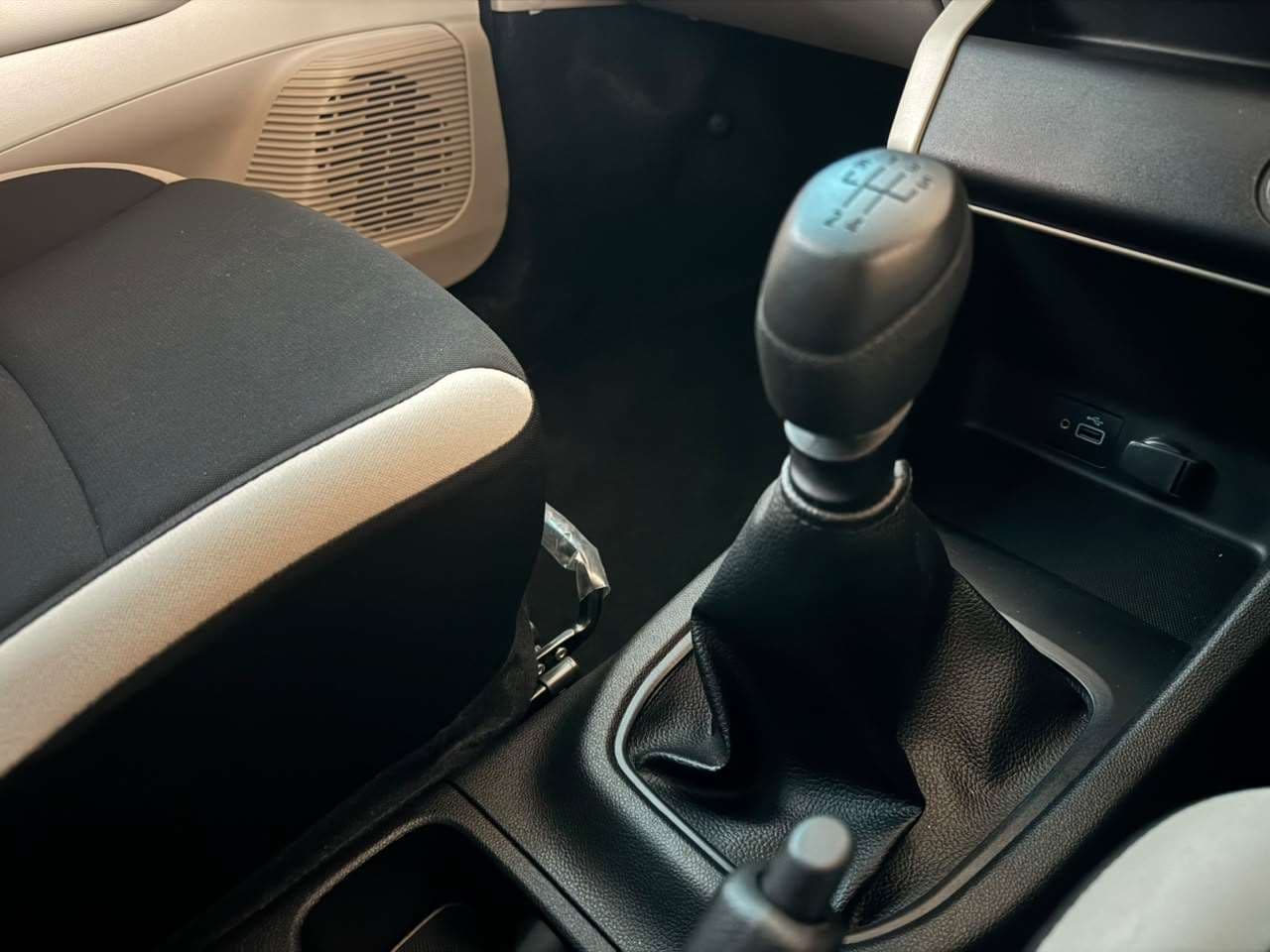2026 Renault Triber, image 12 of 16