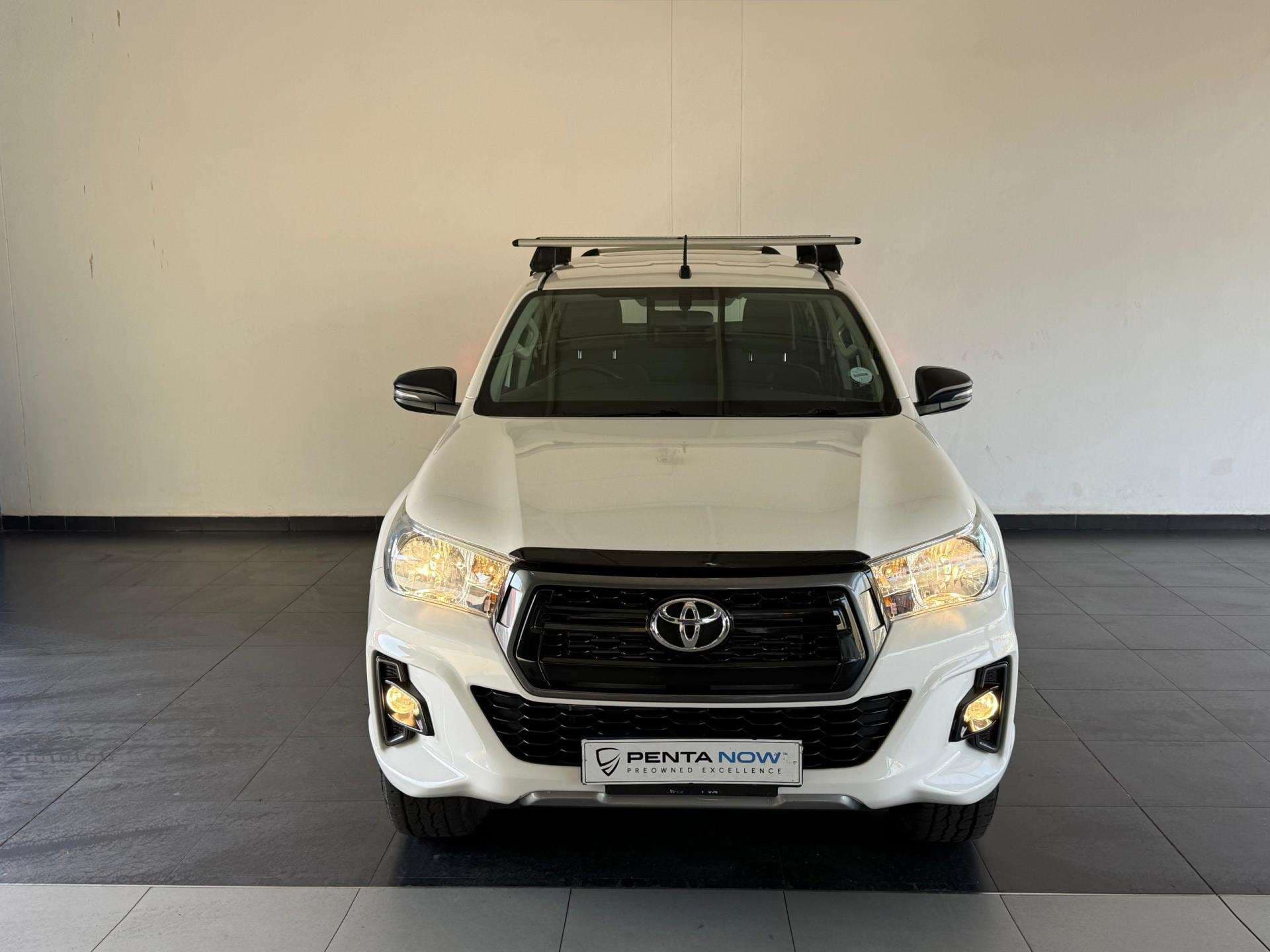 2019 Toyota Hilux, image 2 of 16