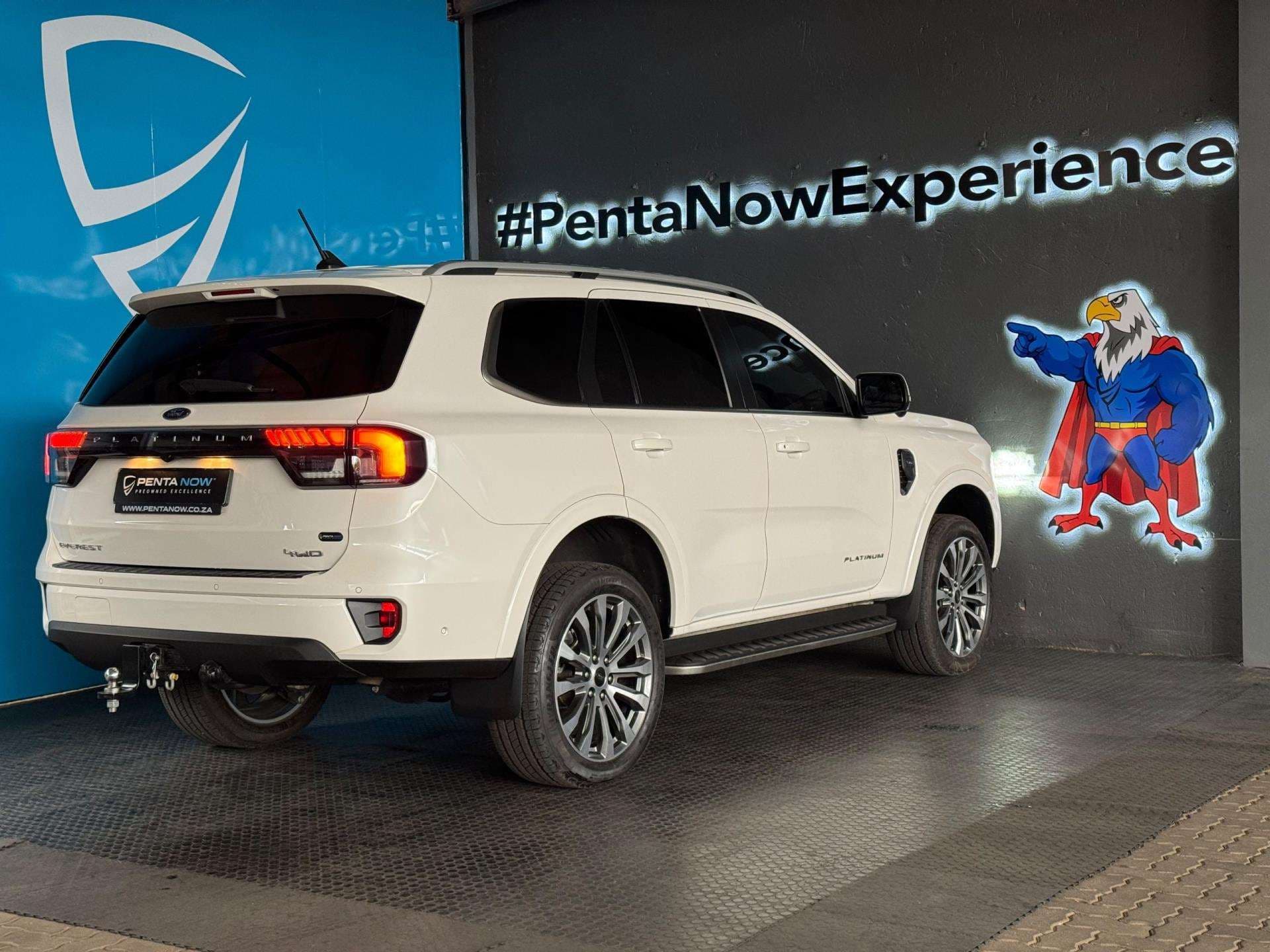 2023 Ford Everest, image 5 of 16