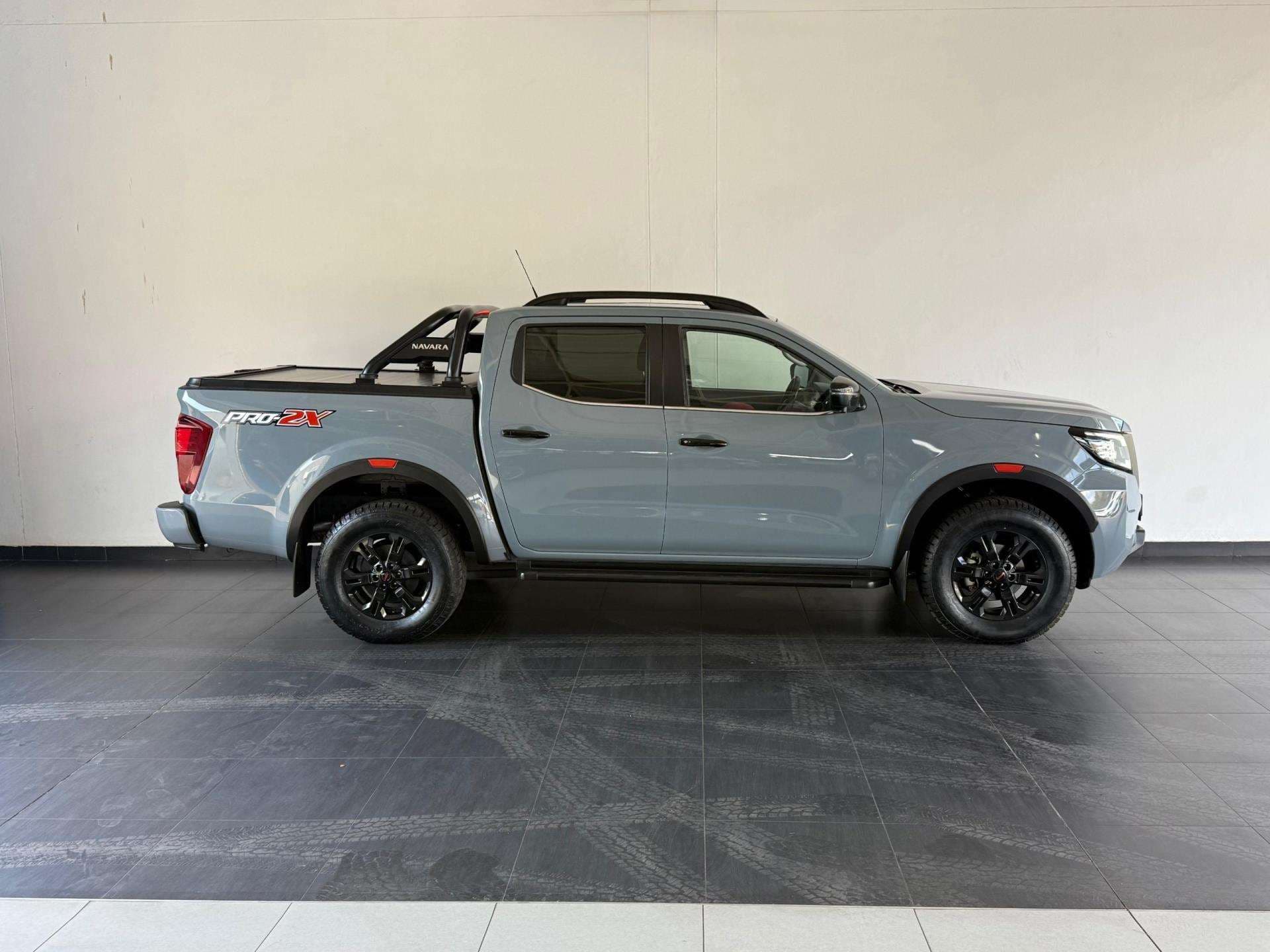 2023 Nissan Navara, image 4 of 16