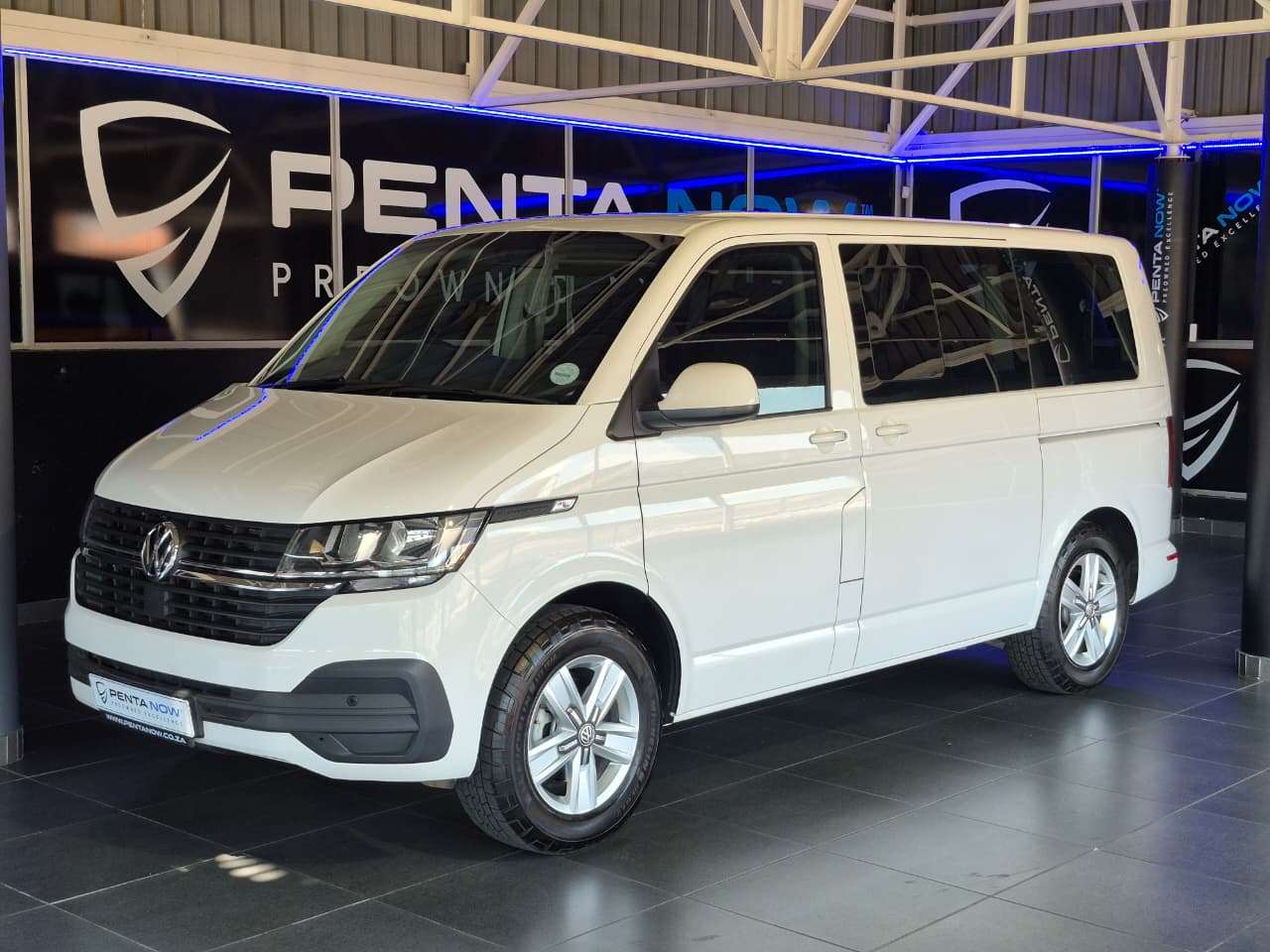 2022 Volkswagen Kombi T6.1, image 1 of 16