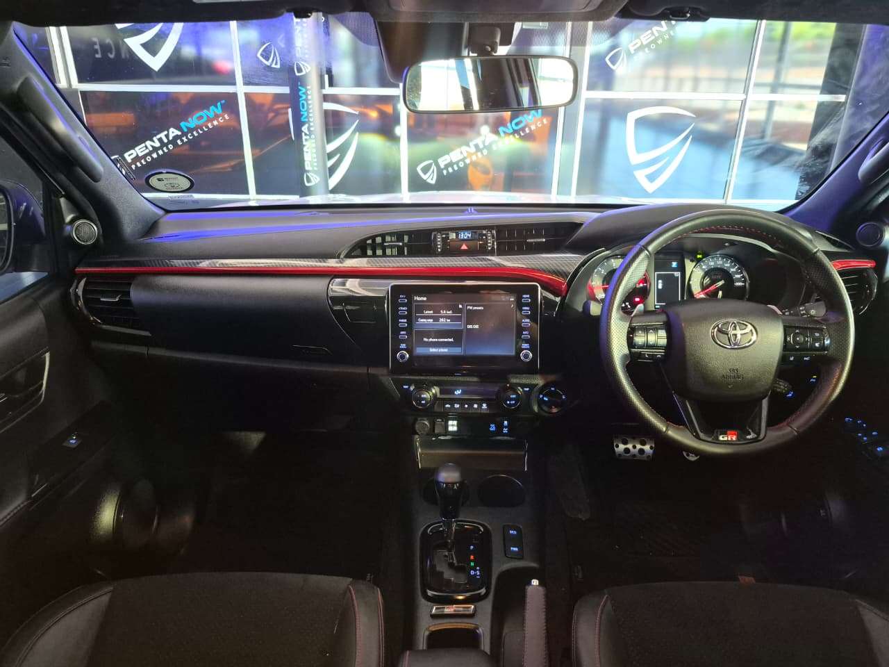 2023 Toyota Hilux, image 7 of 16