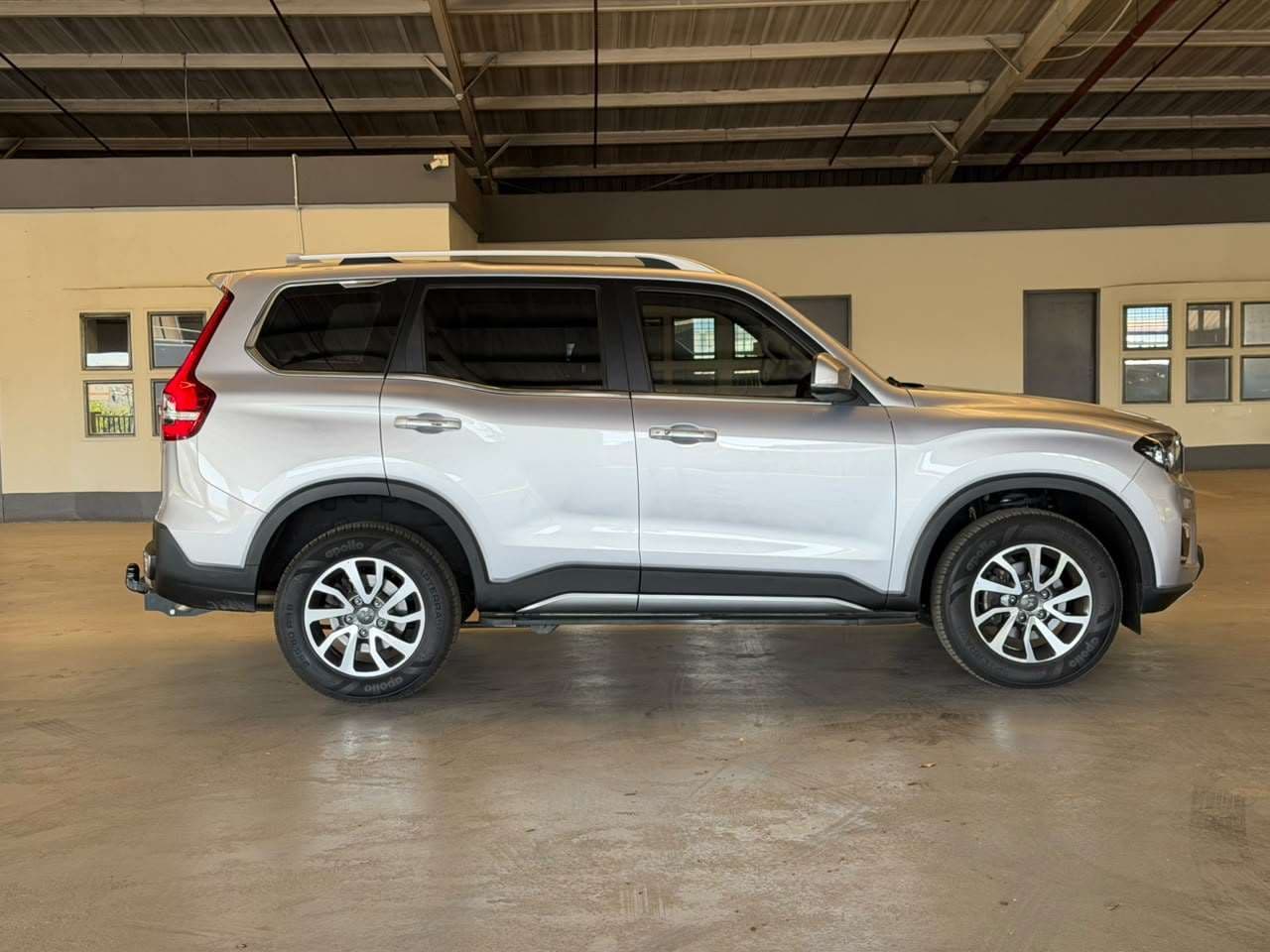 2026 Mahindra Scorpio Suv, image 6 of 16